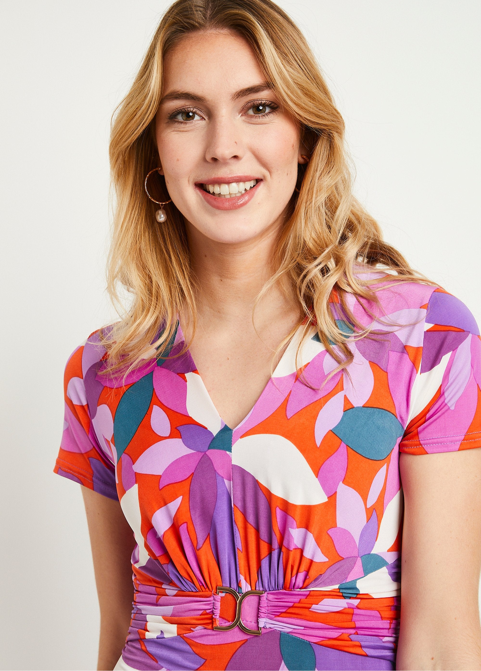 Robe_courte_évasée_imprimée_Orange_et_violet_DE1_slim