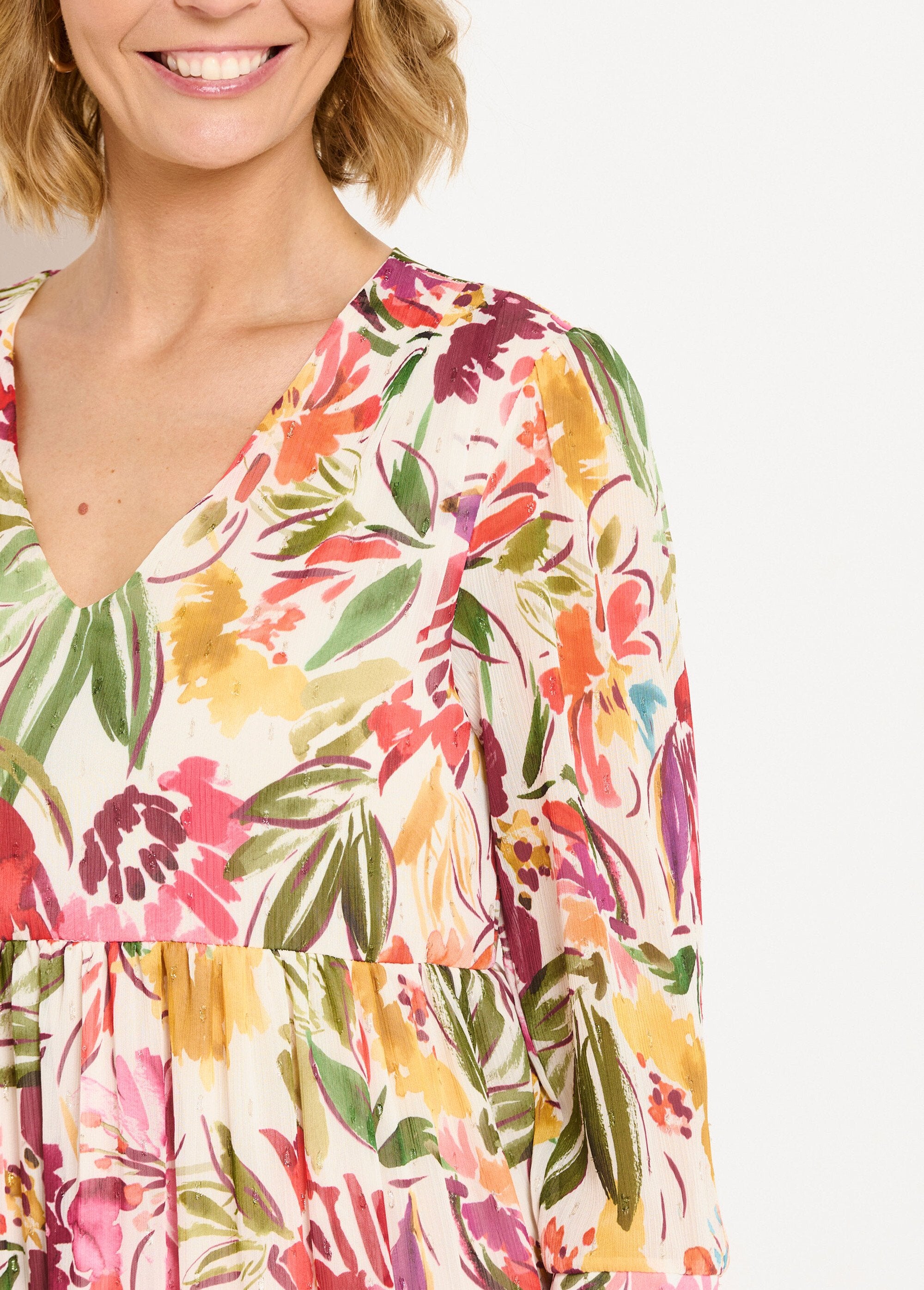 Robe_courte_volantée_col_V_voile_fleuri_Multicolore_DE3_slim