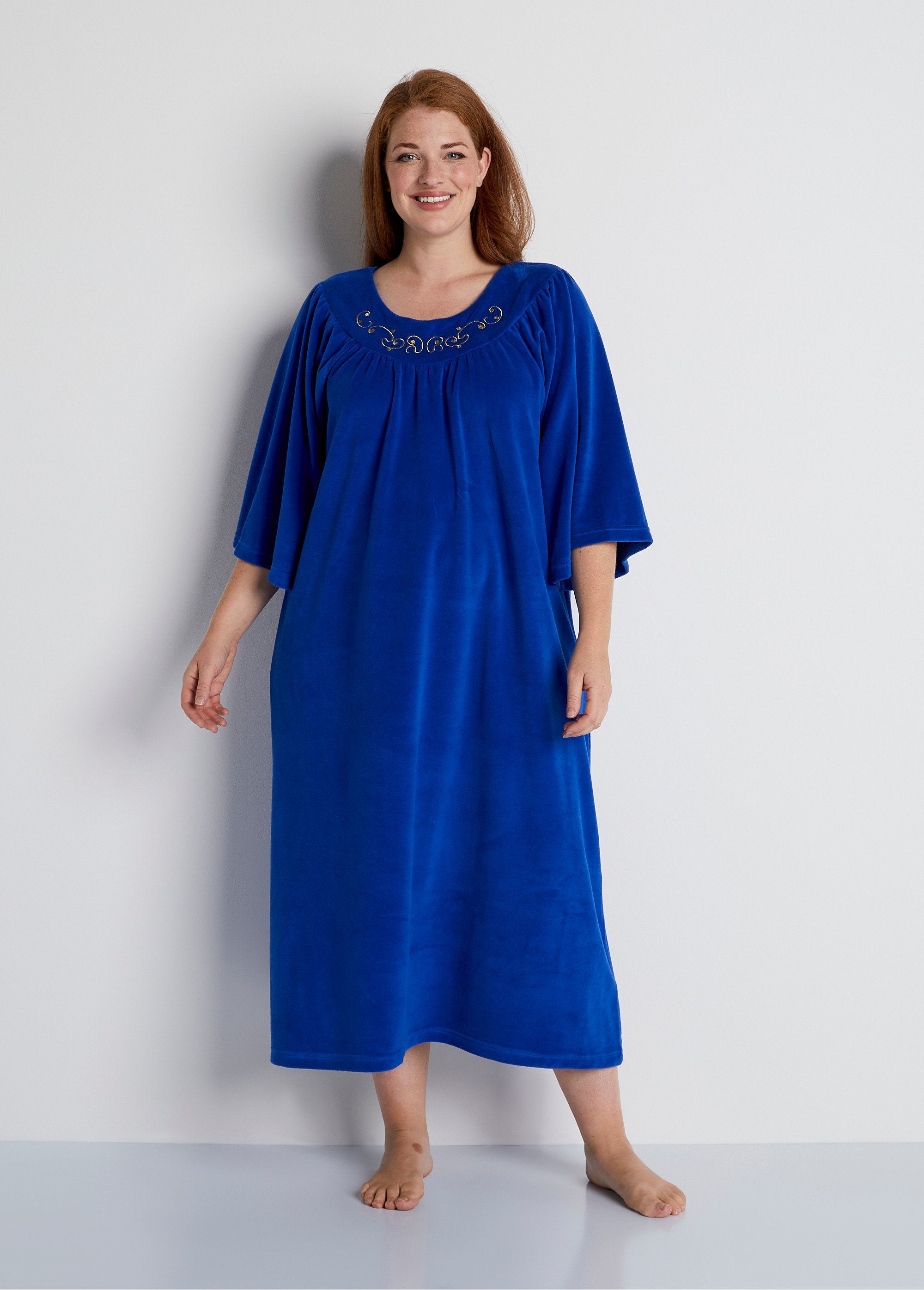 Robe_d'hôtesse_en_velours_Bleu_royal_FA1_curvy