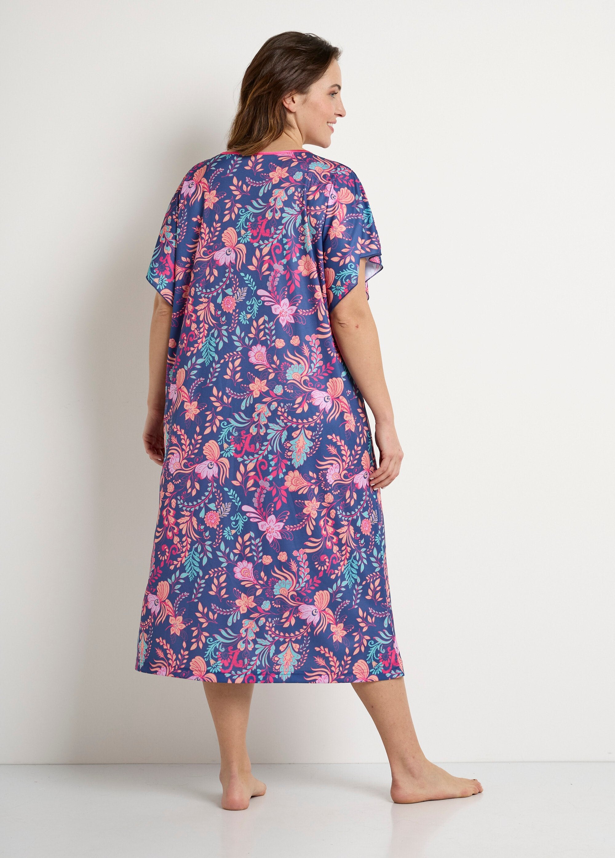 Robe_d'hôtesse_longue_satinée_imprimé_floral_Fond_marine_DO1_curvy