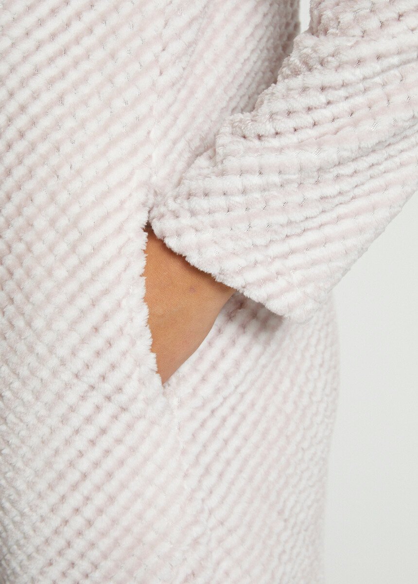 Robe_de_chambre_maille_peluche_fantaisie_Beige_irise_DE3_slim