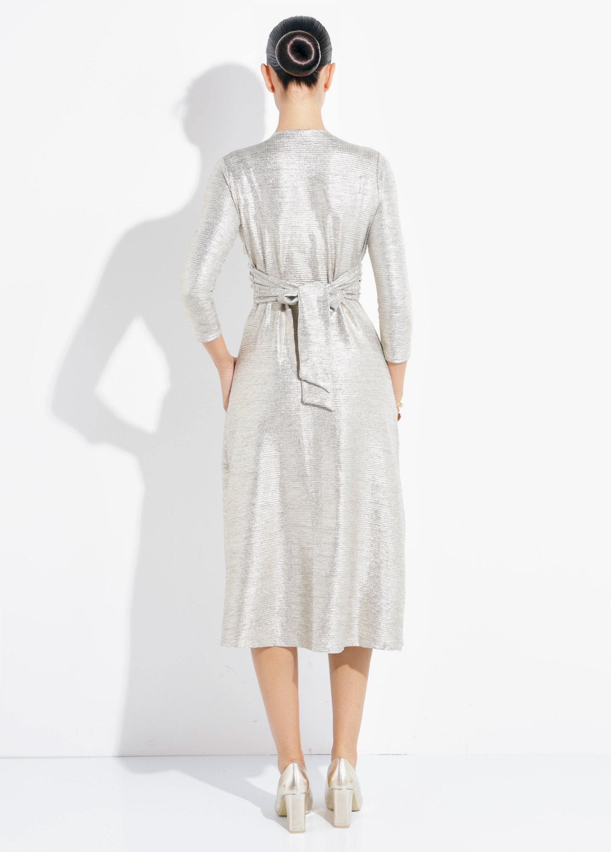 Glimmende_V-hals_geplooide_maxi_jurk_Dore_DO1_slim