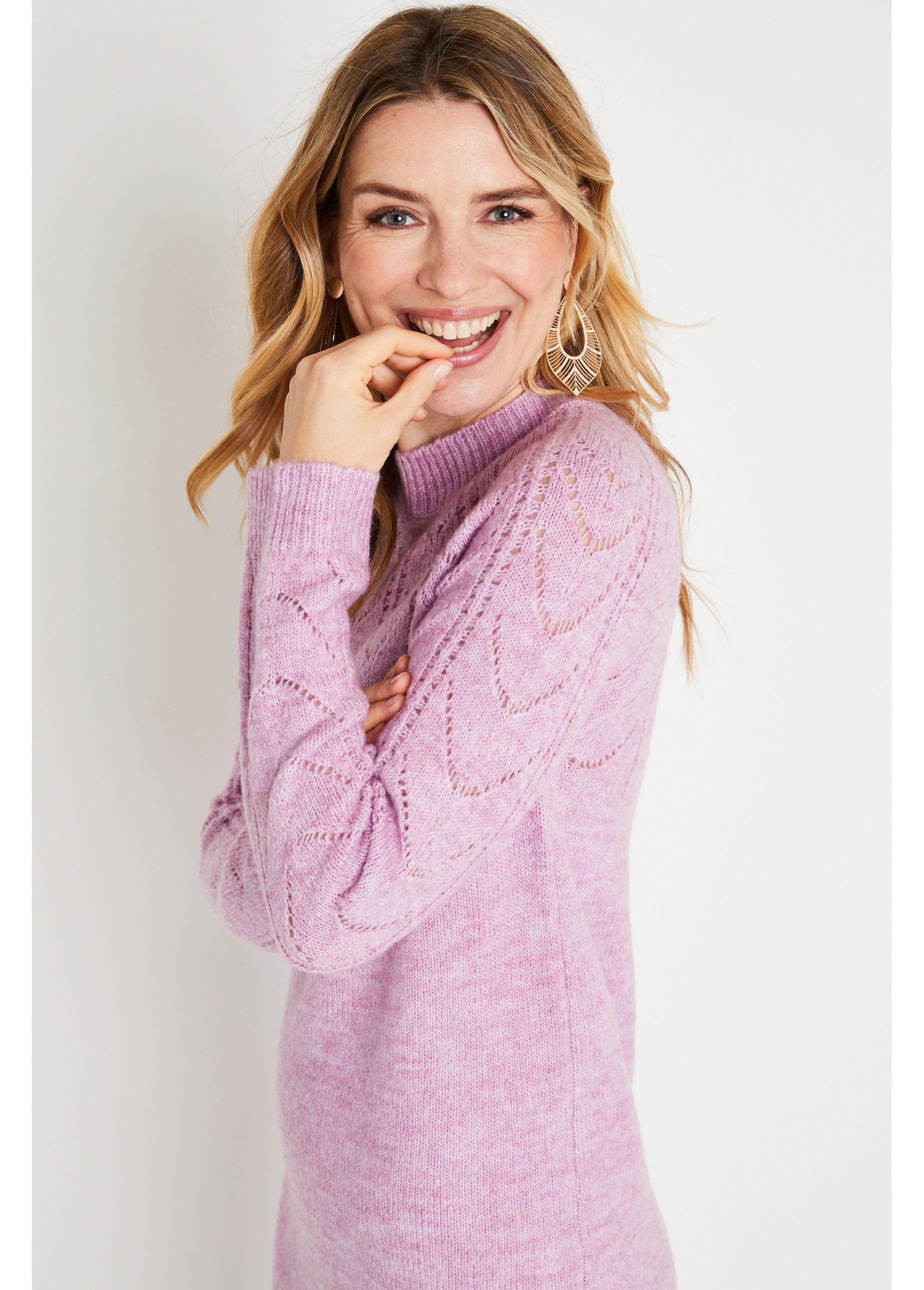 Robe-pull_courte_tricot_ajouré_col_rond_Lilas_DE1_slim