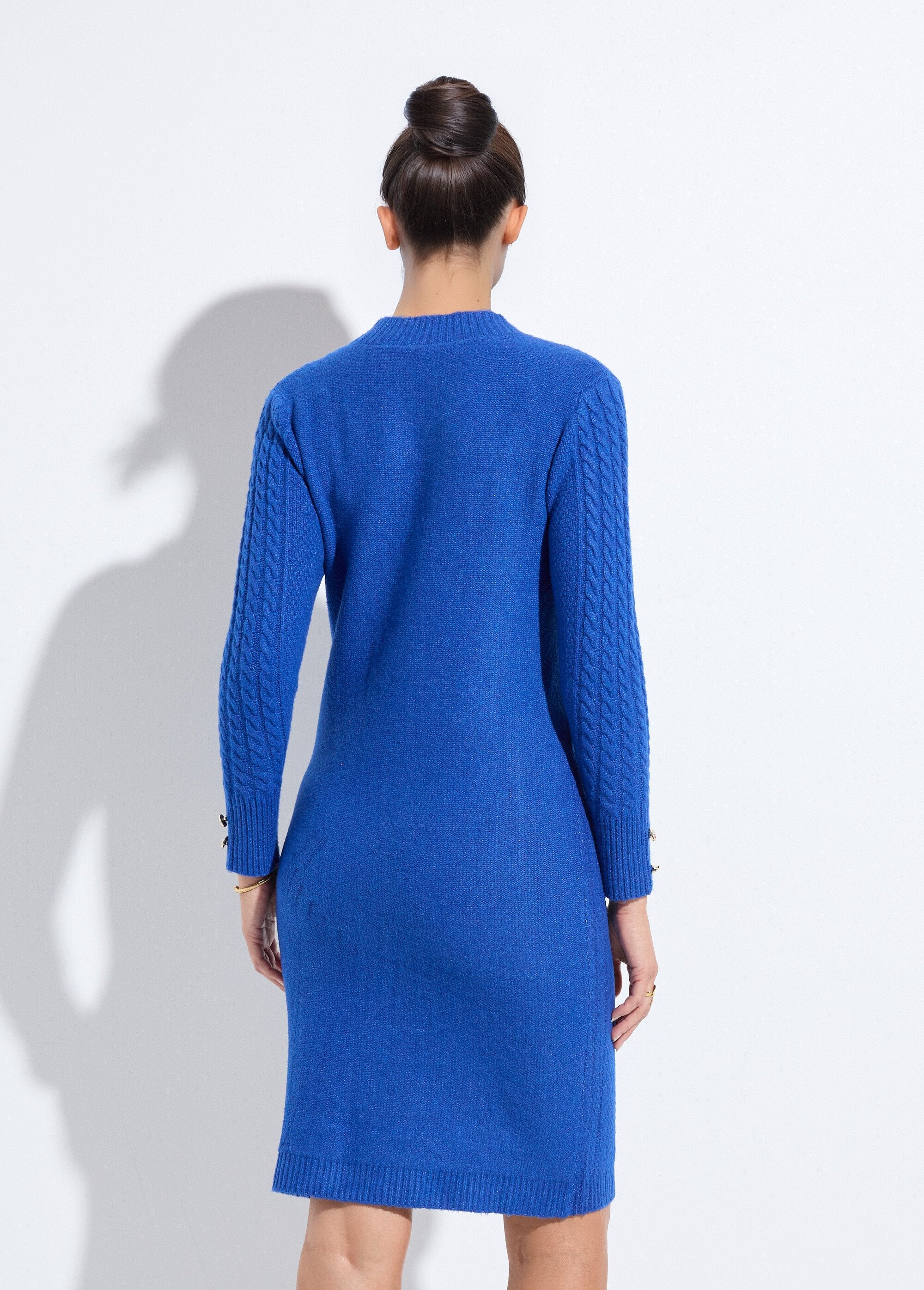 Robe-pull_courte_tricot_uni_col_rond_Bleu_DO1_slim