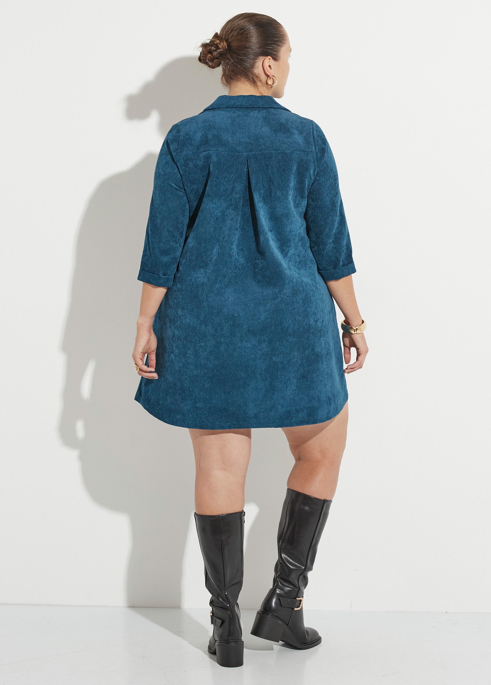 Robe_trapèze_col_V_et_velours_milleraies_Emeraude_DO1_curvy