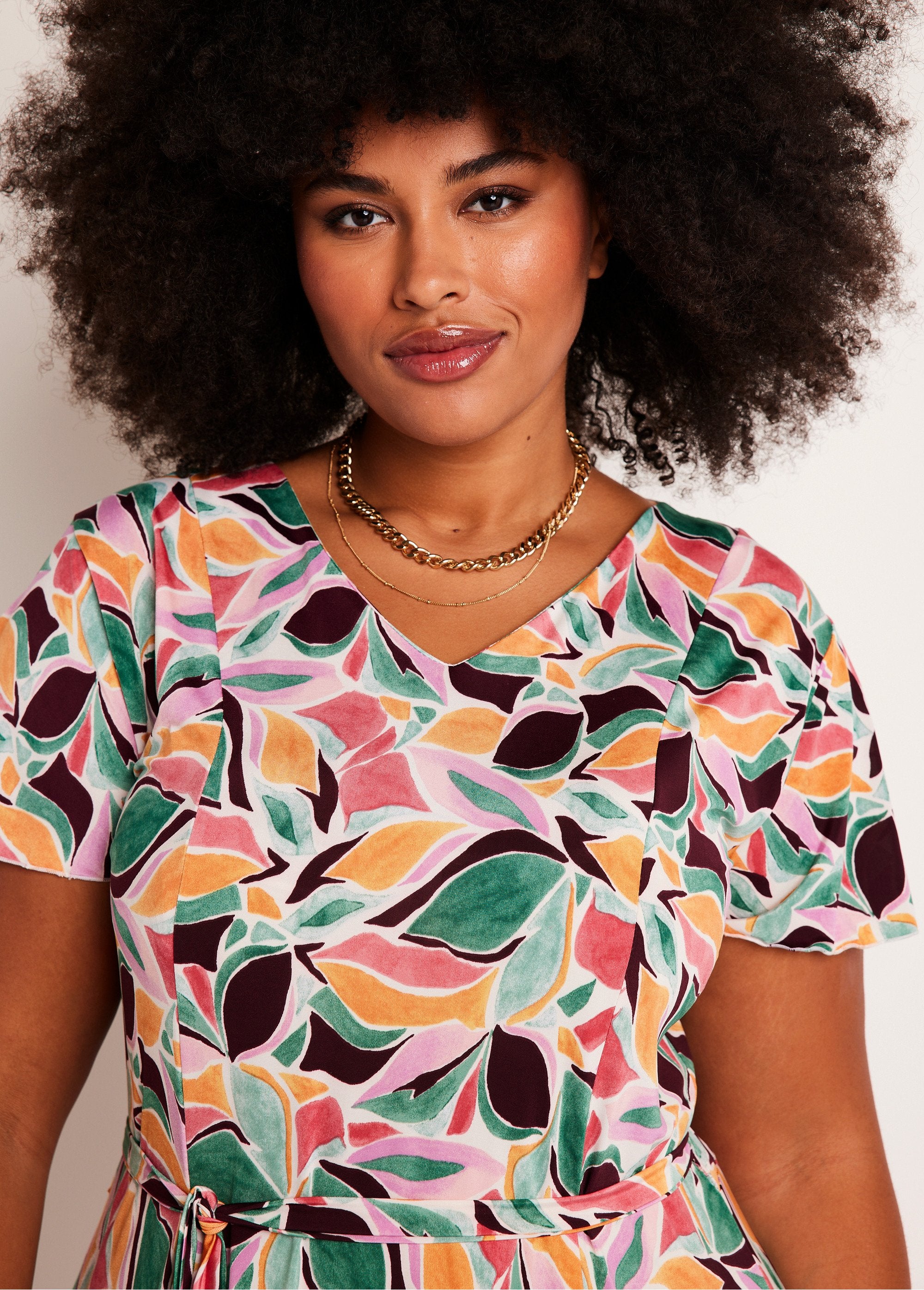 Robe_droite_courte_imprimée_Vert_et_rose_DE1_curvy