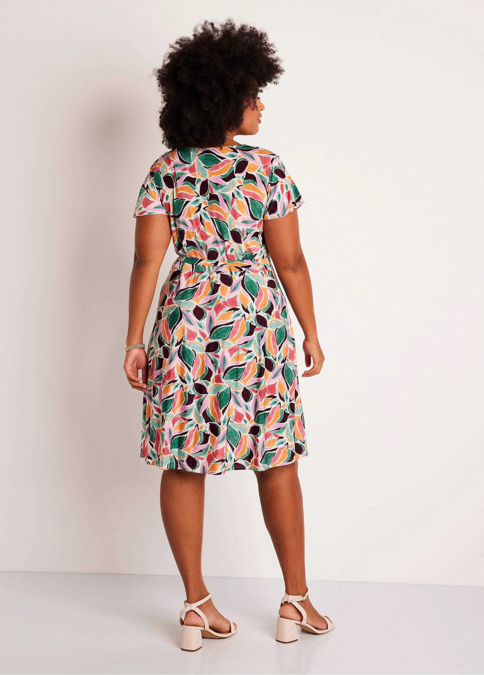 Robe_droite_courte_imprimée_Vert_et_rose_DO1_curvy