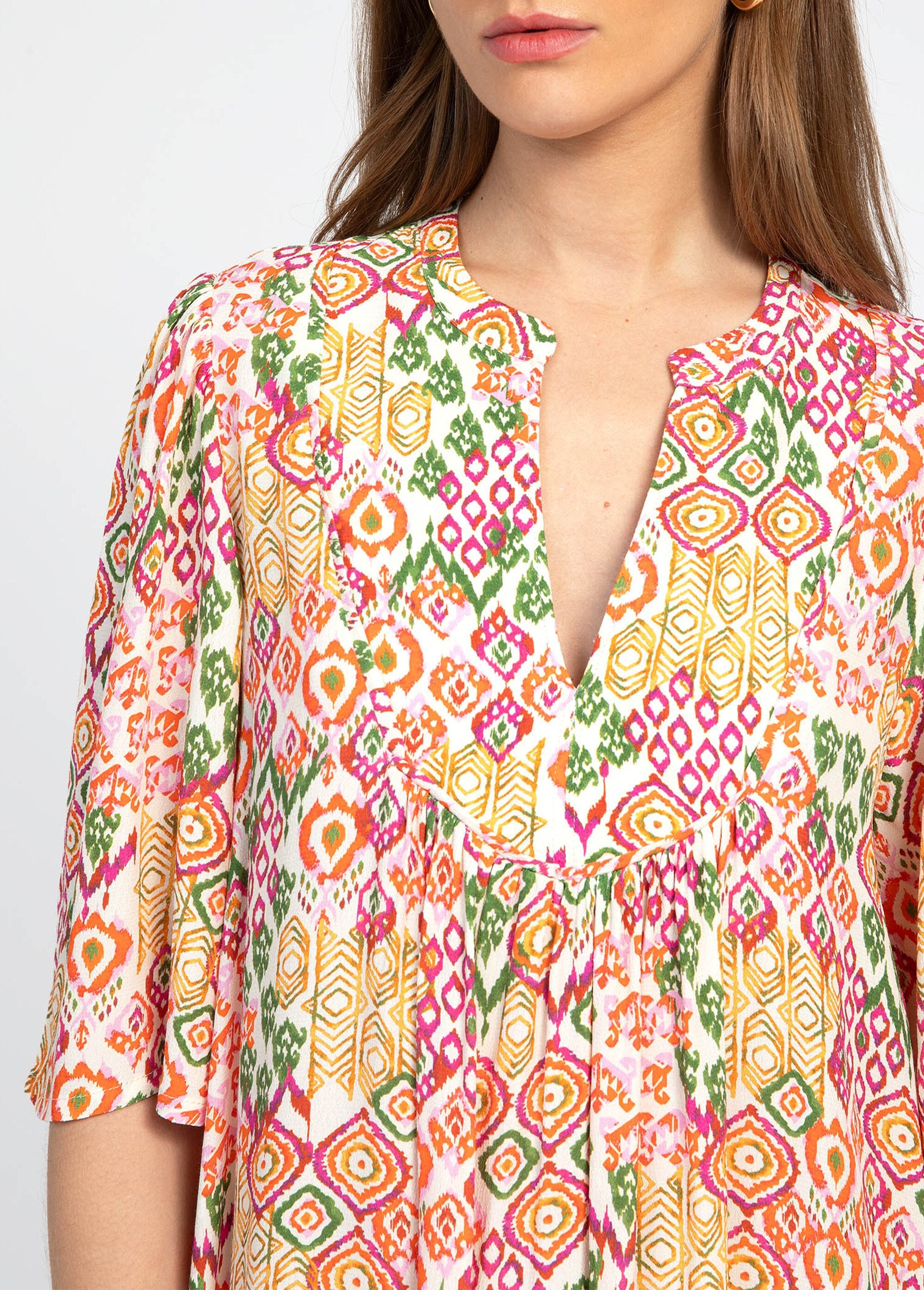 Robe_fluide_imprimé_ethnique_col_V_Imprime_rouge_DE1_slim