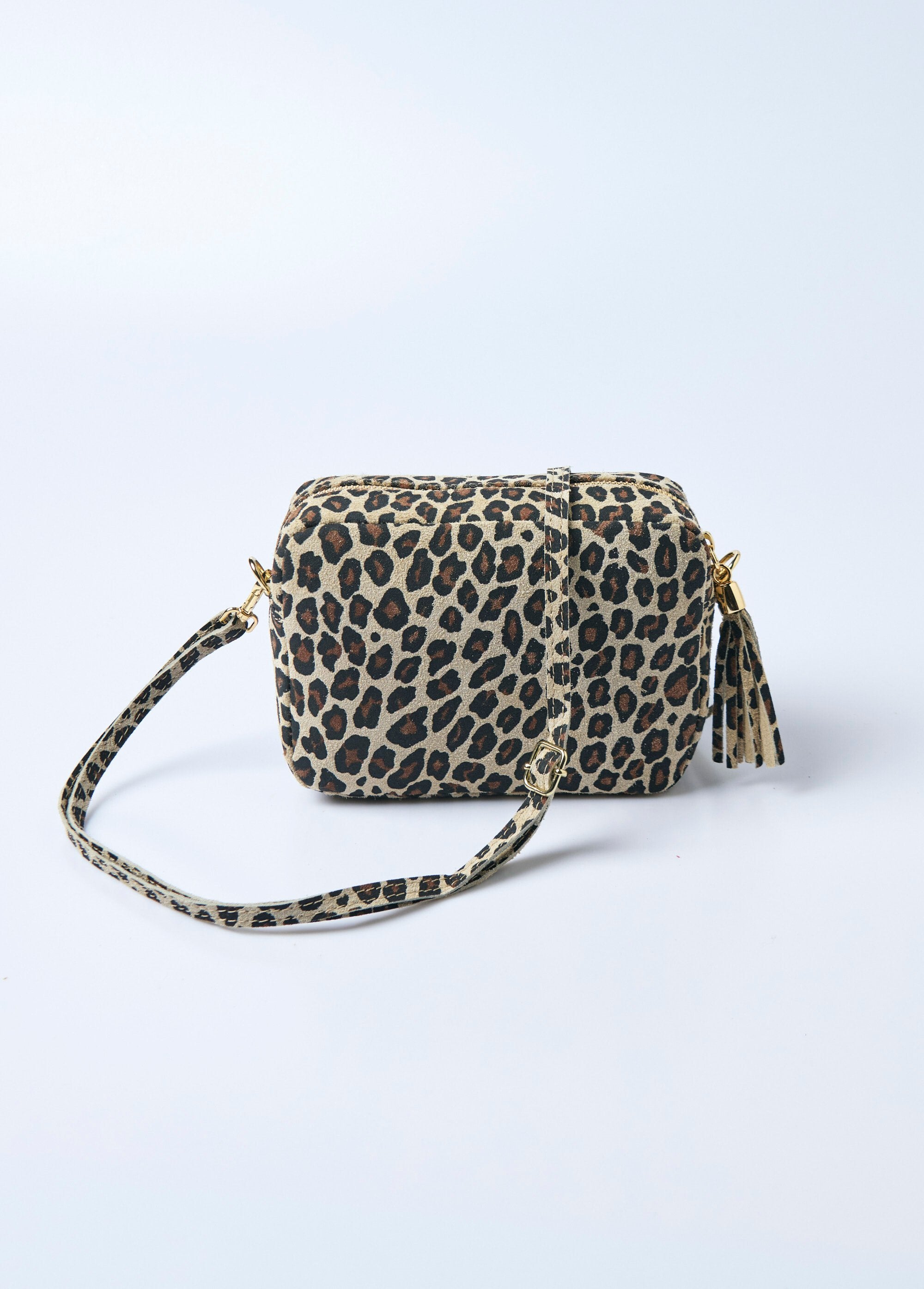 Schoudertas_van_nubuckleer_met_luipaardprint_Leopard_beige_FA1_slim