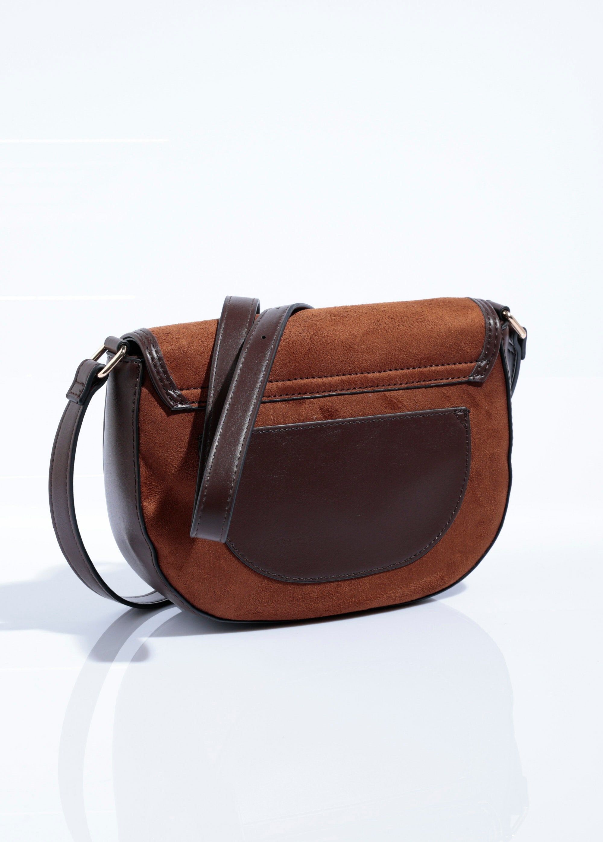 Sac_à_main_chic_demi_lune_en_suédine_Camel_DO1_slim