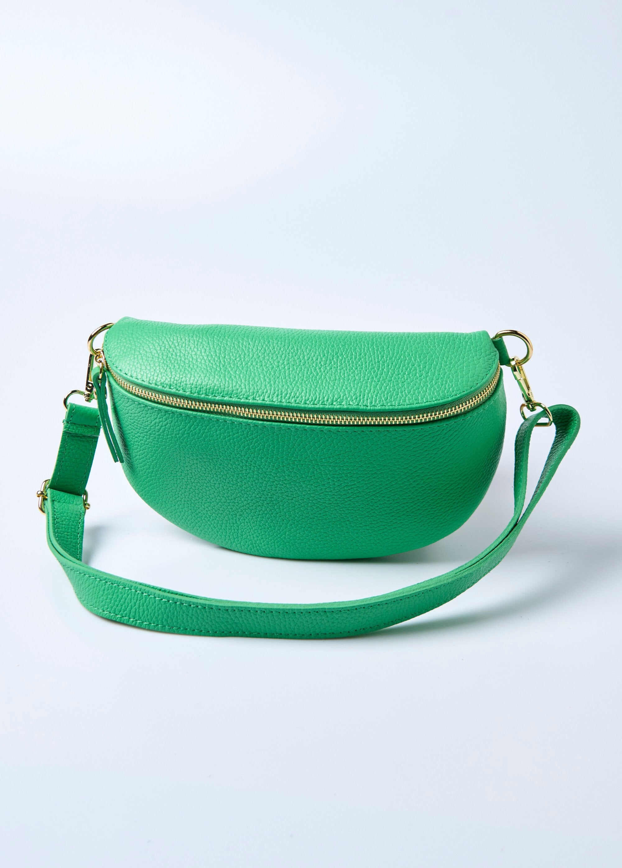 Leren_heuptasje_met_rits_en_schouderriem_Vert_vif_DE1_slim