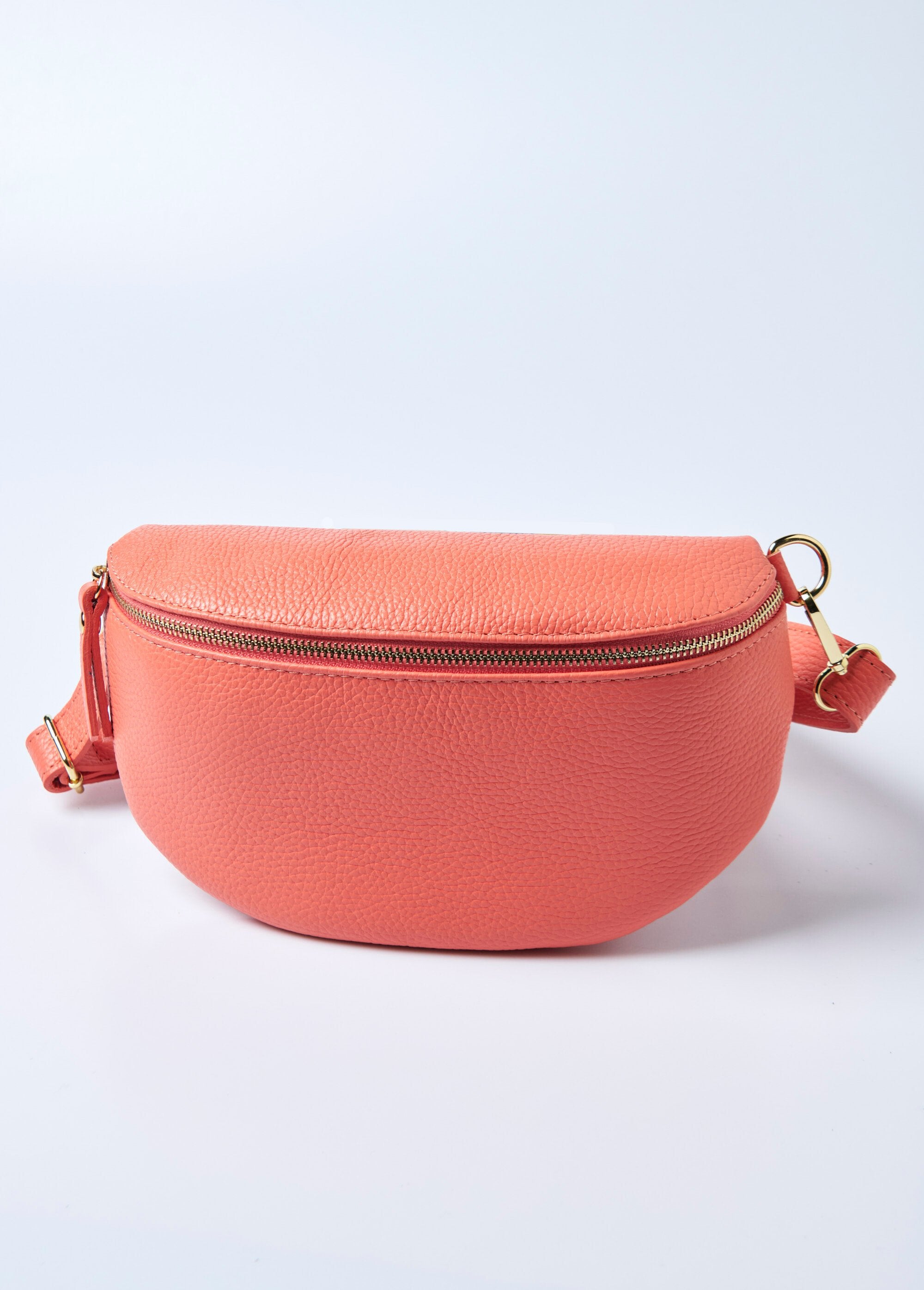 Leren_heuptasje_met_rits_en_schouderriem_Orange_corail_DE1_slim