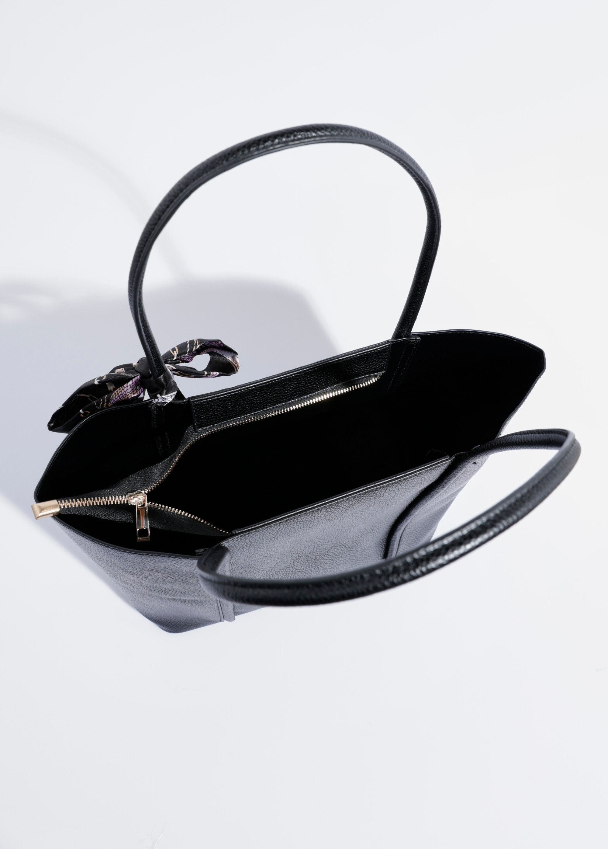 Boodschappentas_met_korte_hengsels_+_sjaal_Noir_DE1_slim