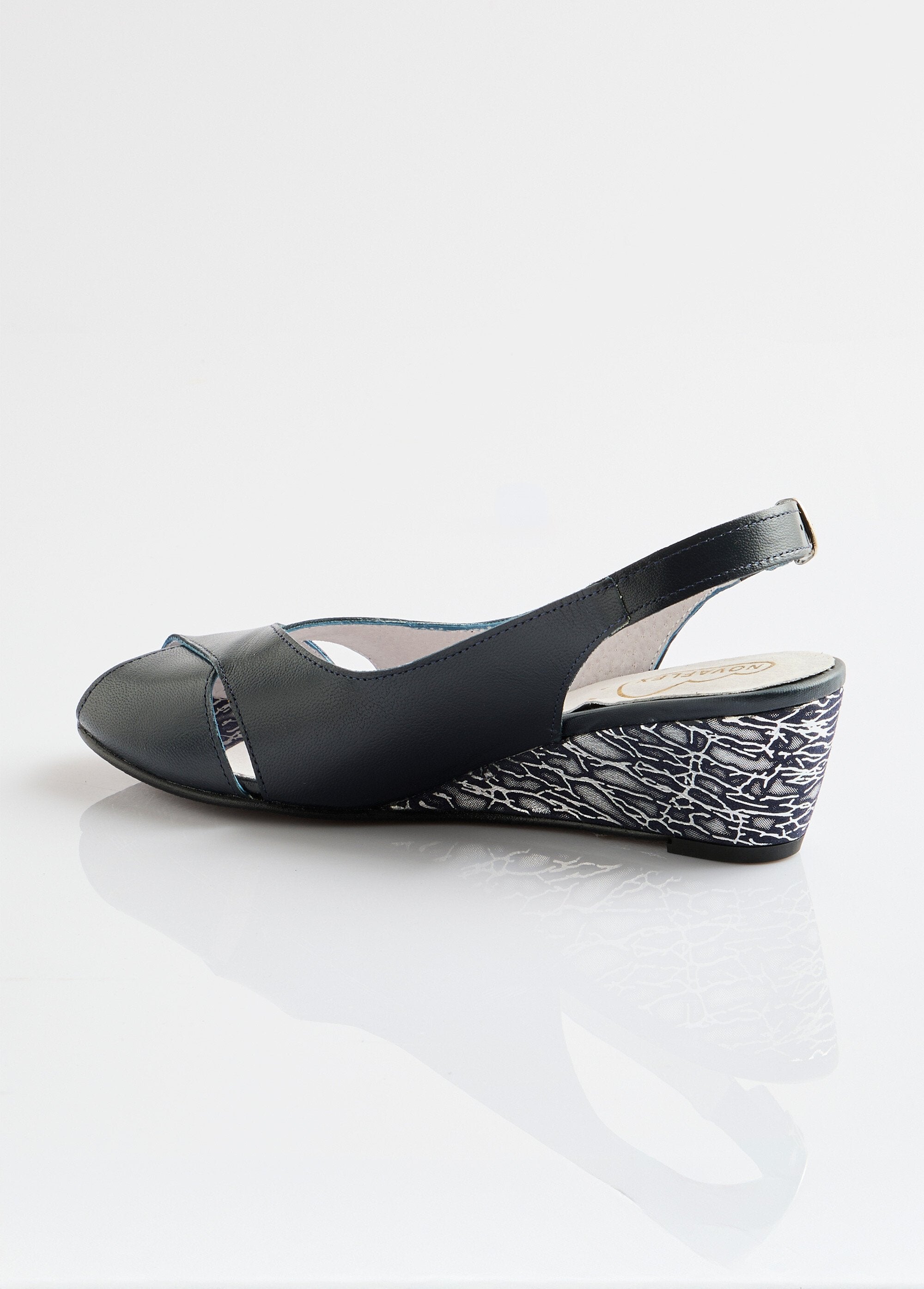 Sandales_bout_ouvert_largeur_confort_cuir_Marine_DO1_slim