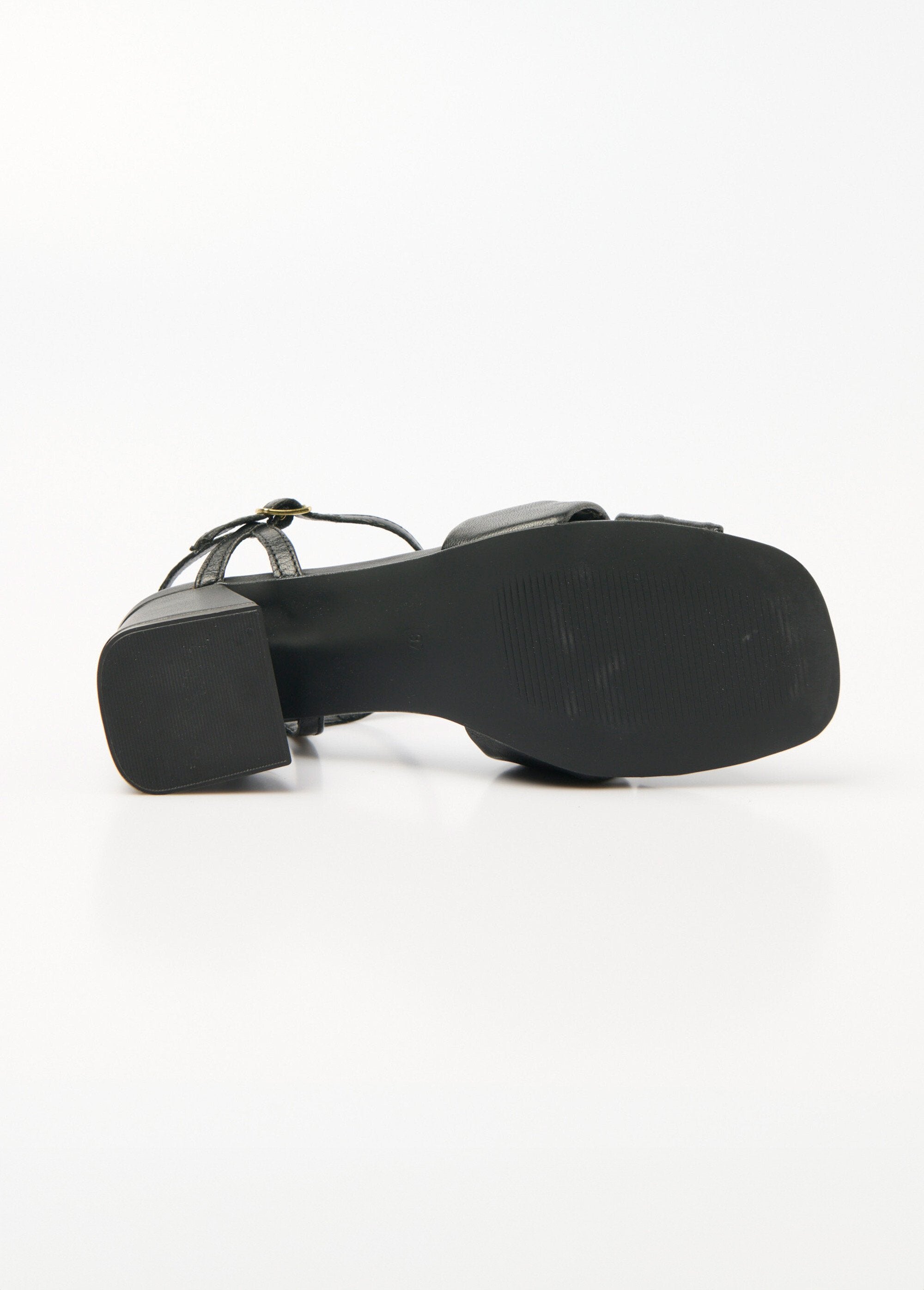 Leren_sandalen_met_geplooide_hielbandjes_Noir_UN1_slim
