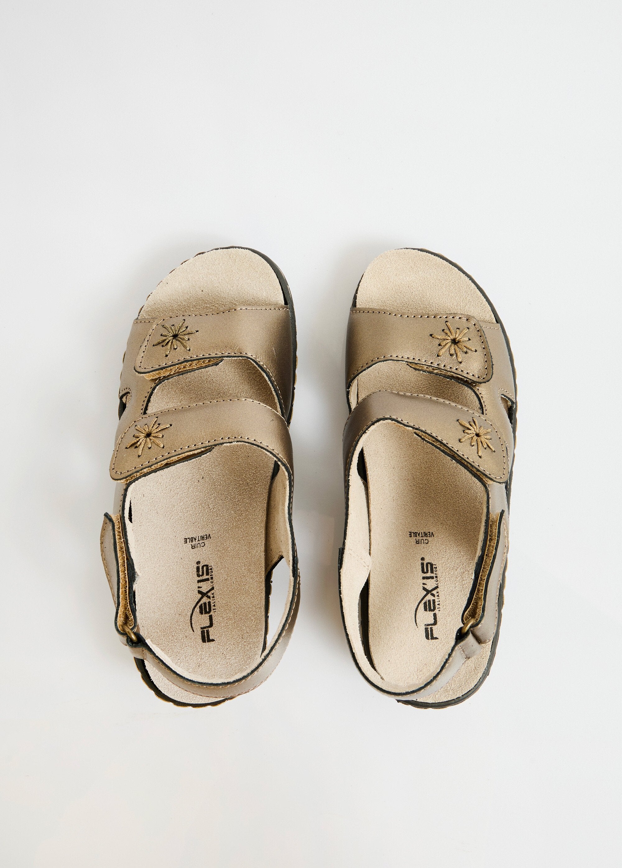 Wijde_geborduurde_leren_sandalen_Bronzen_OV1_slim