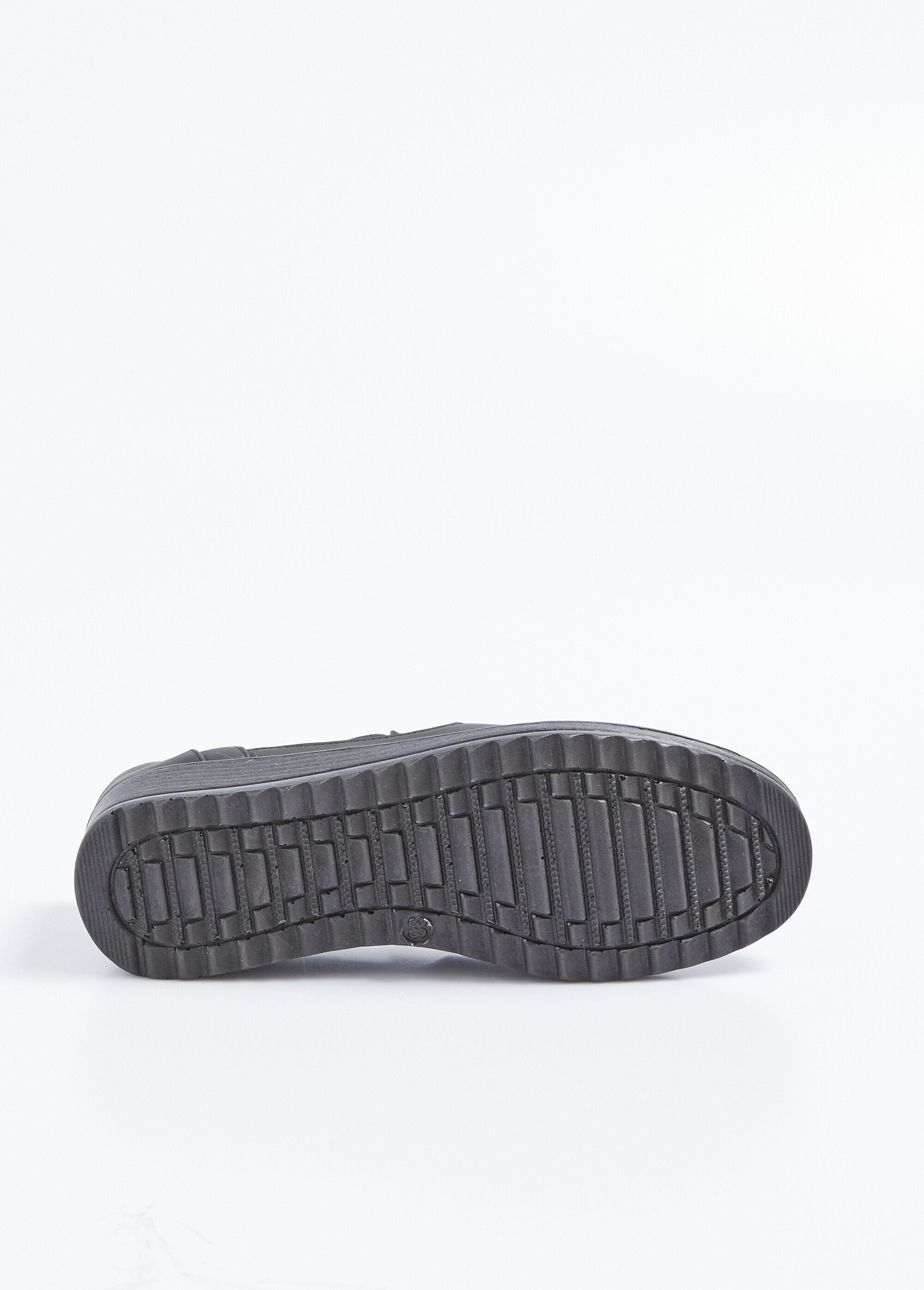 Comfortabele_elastische_sandalen_Noir_UN1_slim