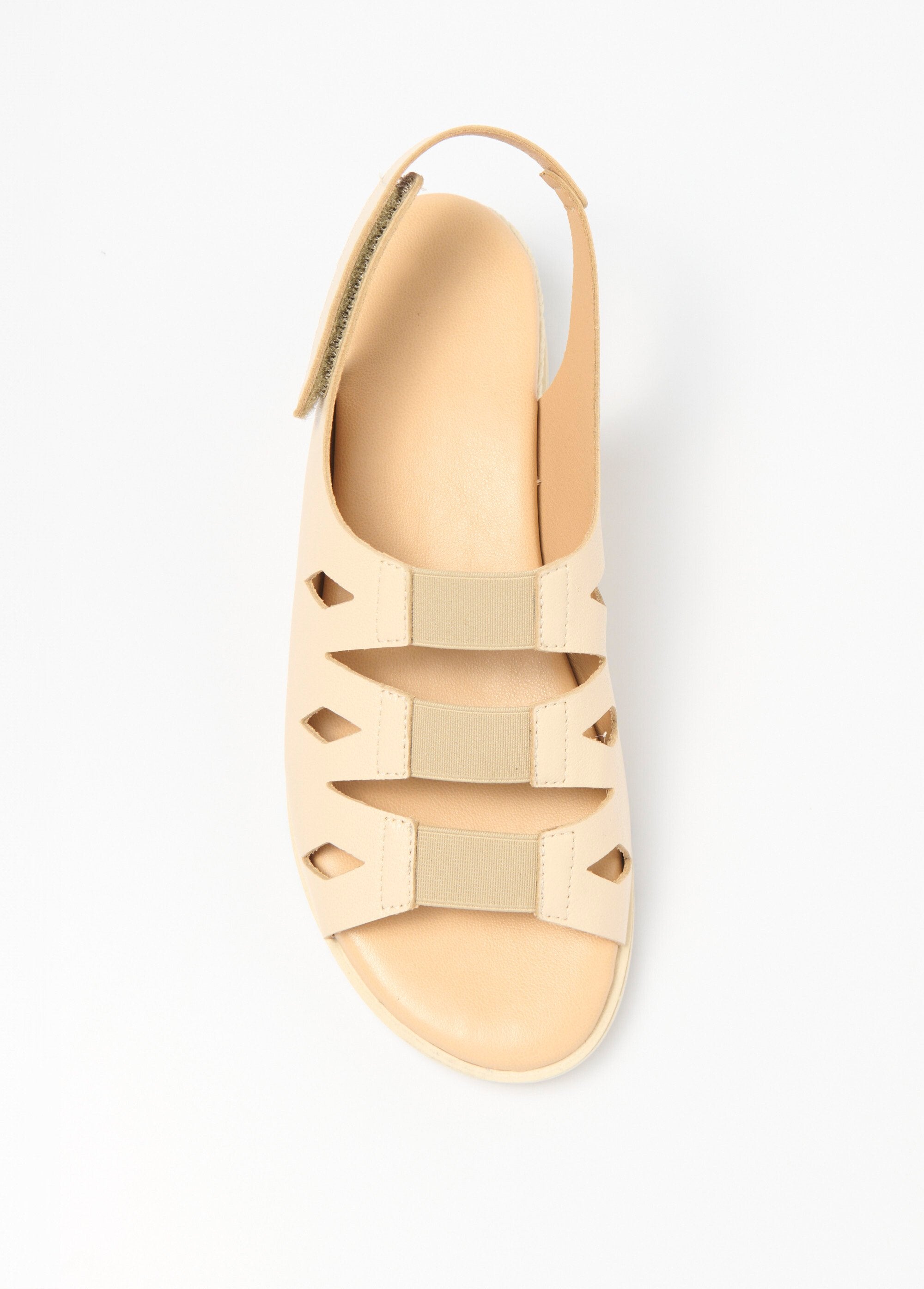 Sandalen_met_open_teen_en_elastiek_Beige_OV1_slim