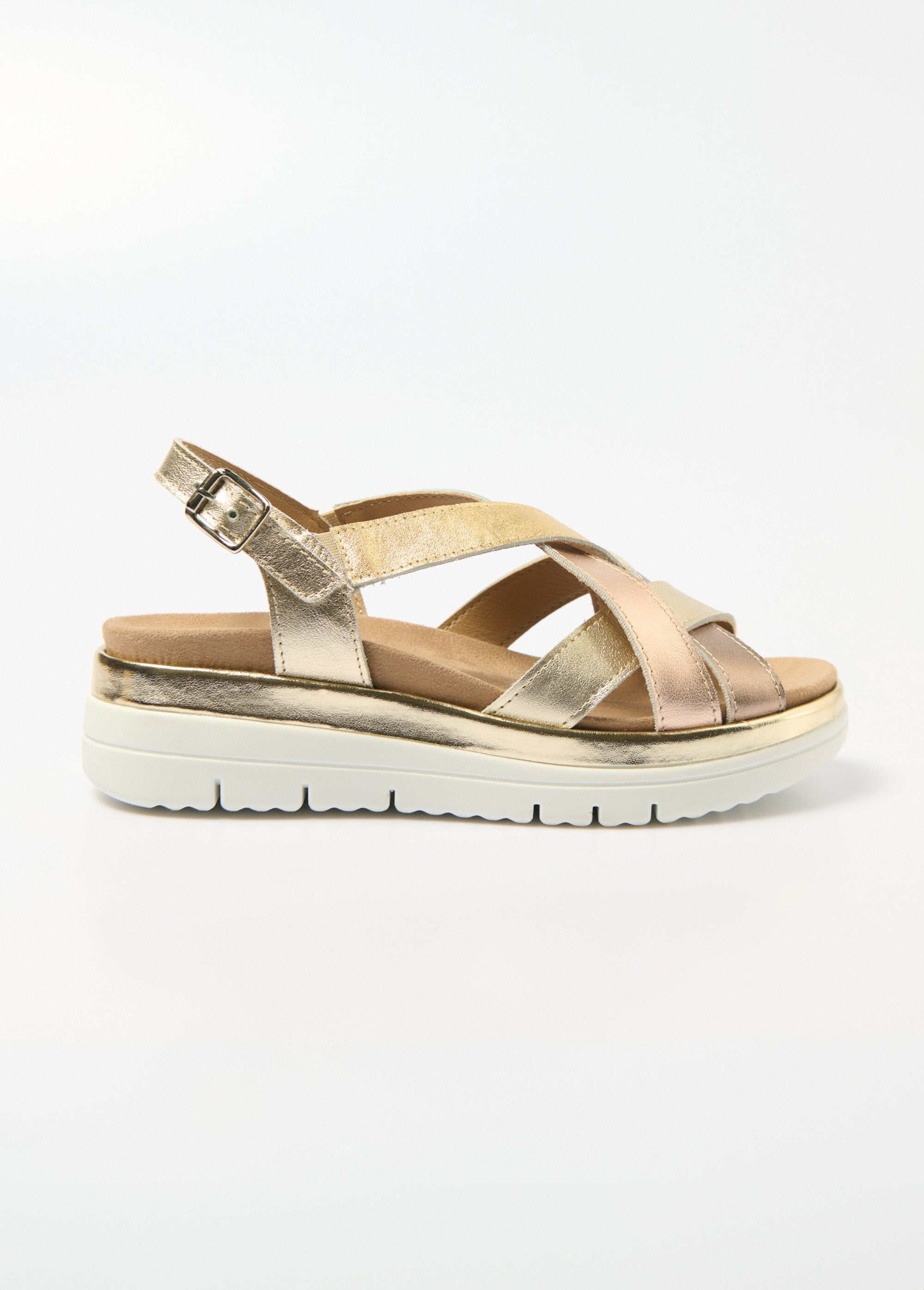 Sandalen_met_brede_sleehak_en_meerdere_banden_Dore_et_bronze_DR1_slim