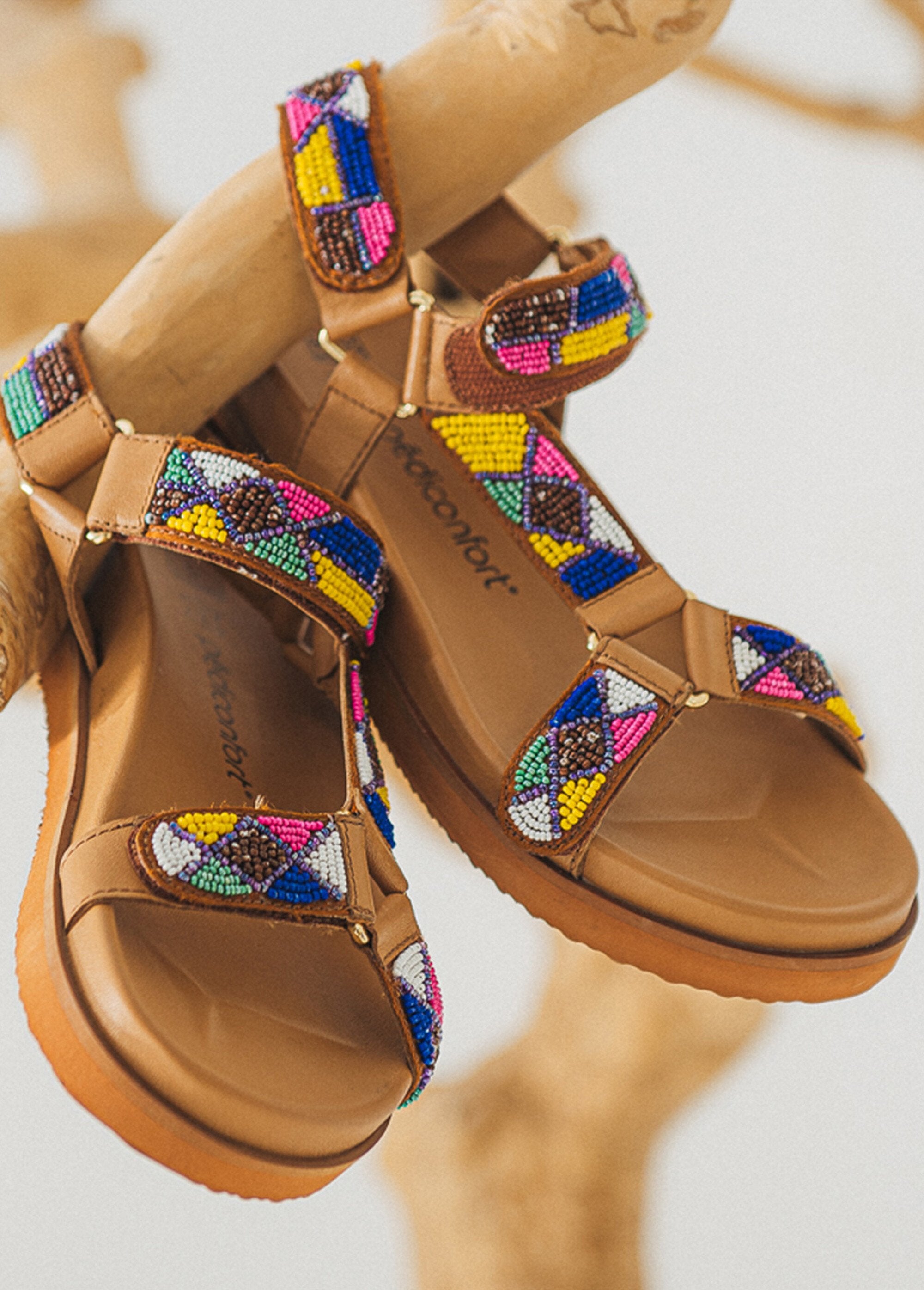 Sandales_semelle_ergonomique_brides_avec_perles_Marron_DE3_slim