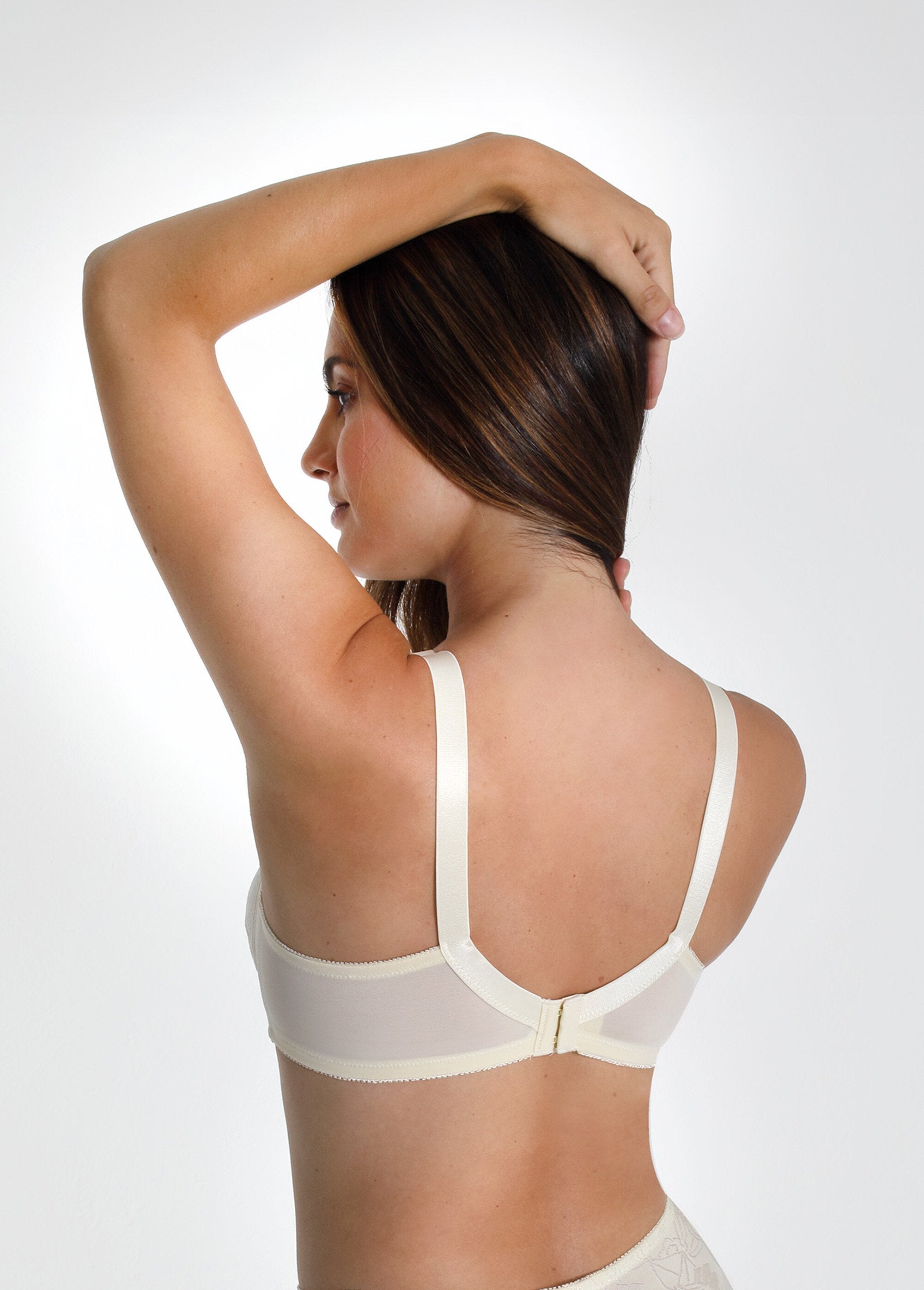 Soutien-gorge_couvrant_dentelle_Ivoire_DO1_slim