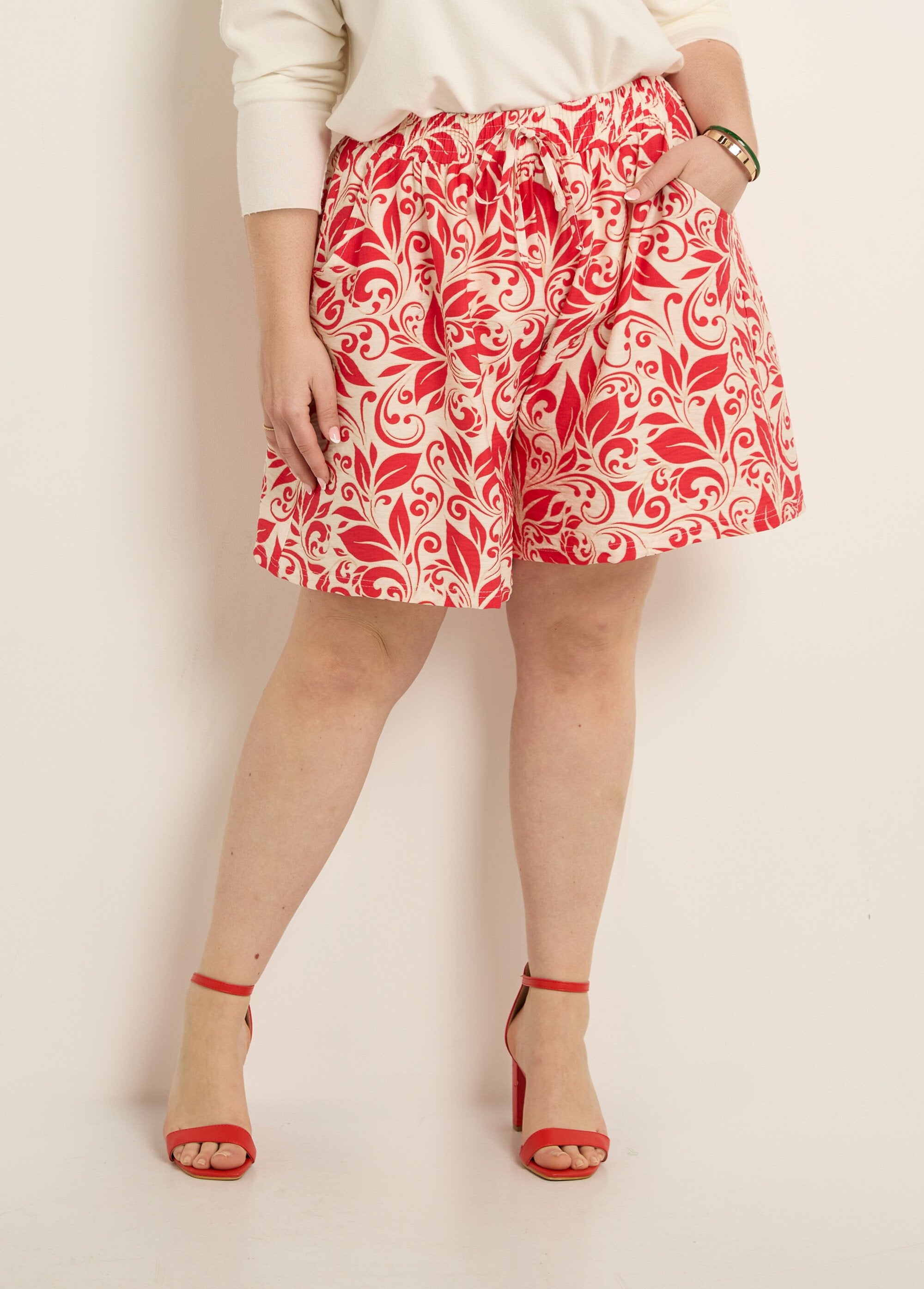 Korte_broek_met_wijde_print,_elastische_taille_Ecru_et_rouge_FA1_curvy