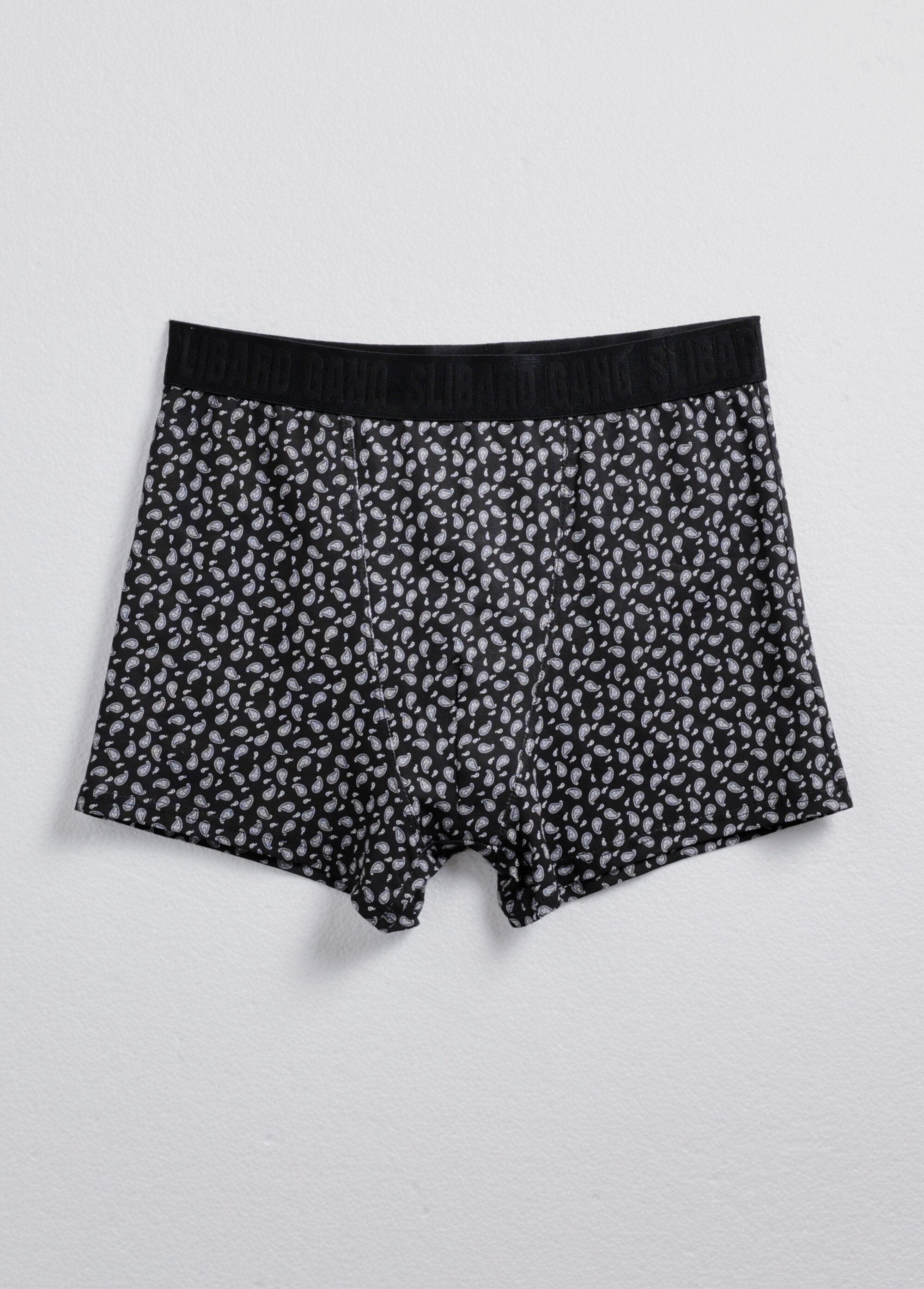Assorted_men's_boxers,_plain_and_printed_Black_matching_DE2_slim