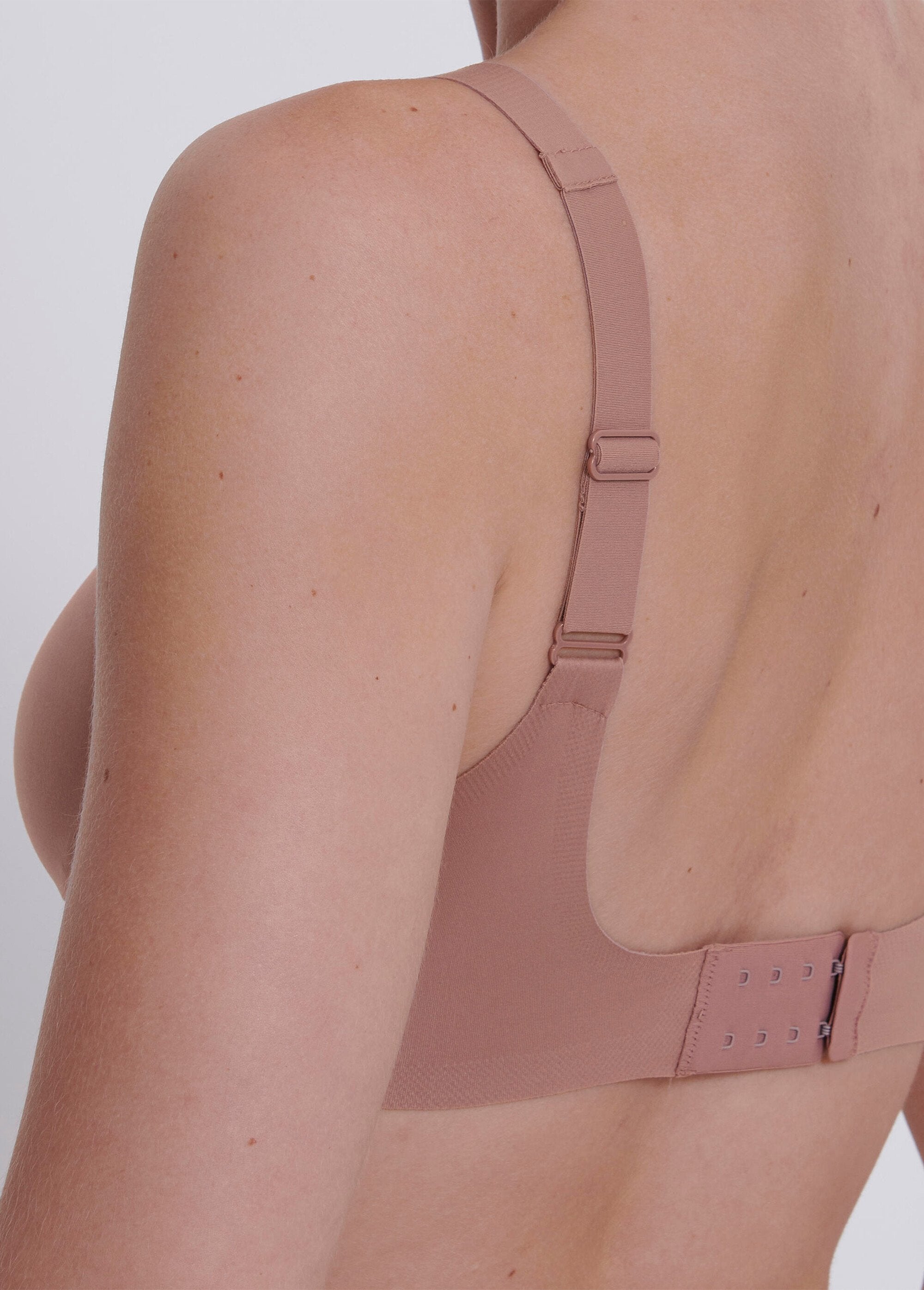 Soutien-gorge_Soft_Bra_Zero_Feel_Vison_DO1_slim