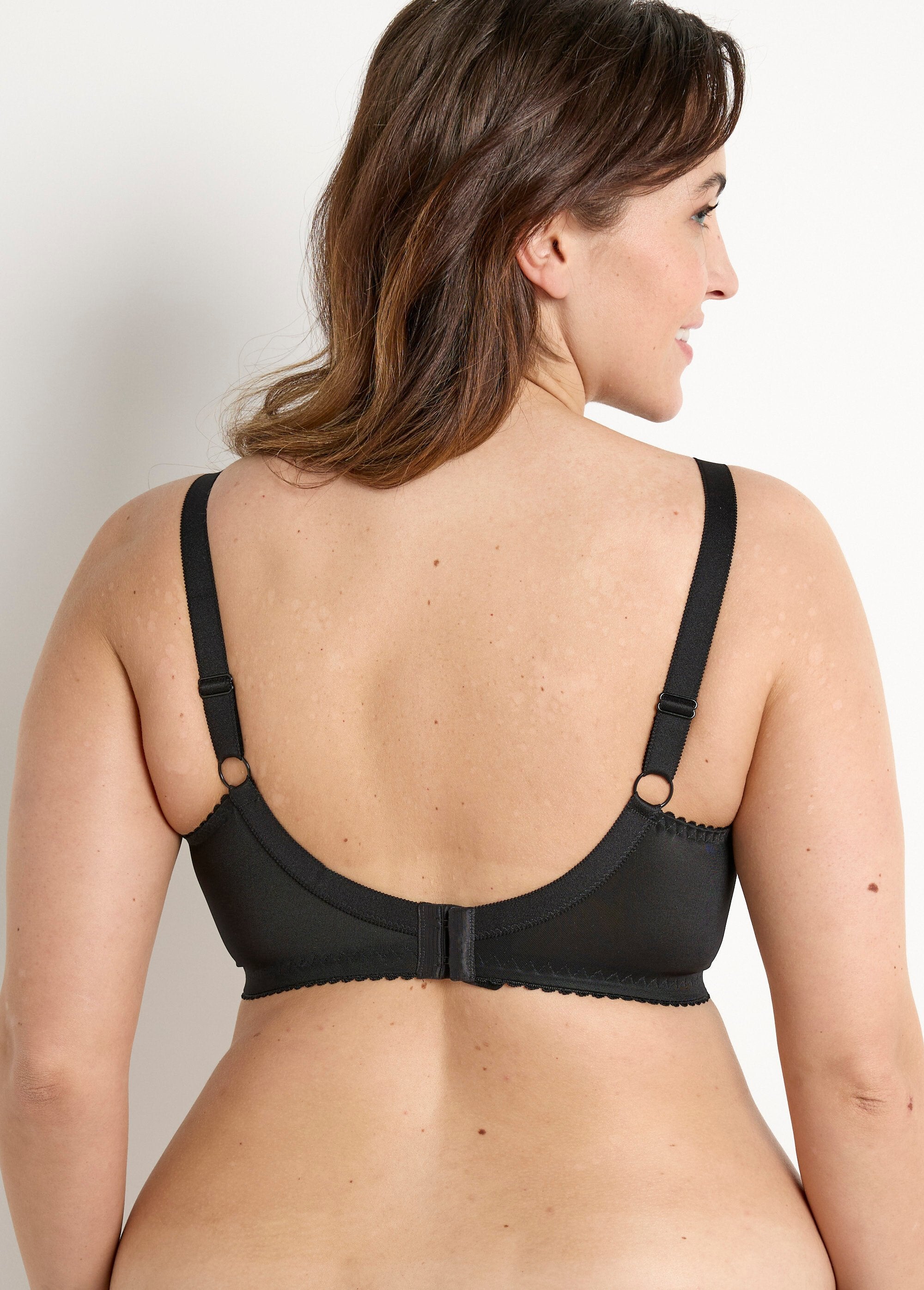 Soutien-gorge_sans_armatures_tulle_effet_rayé_Noir_DO1_curvy