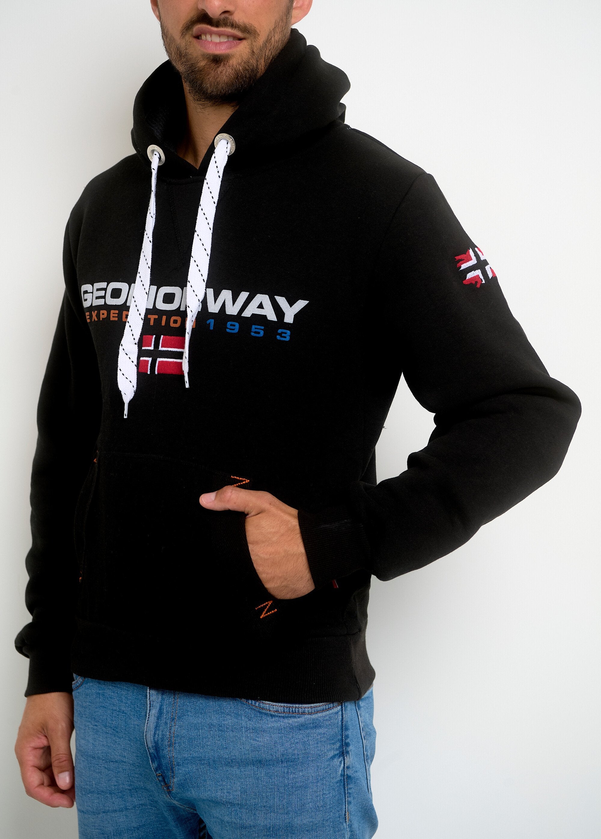 Sweat_pour_homme_avec_poche_kangourou_Noir_GA1_slim