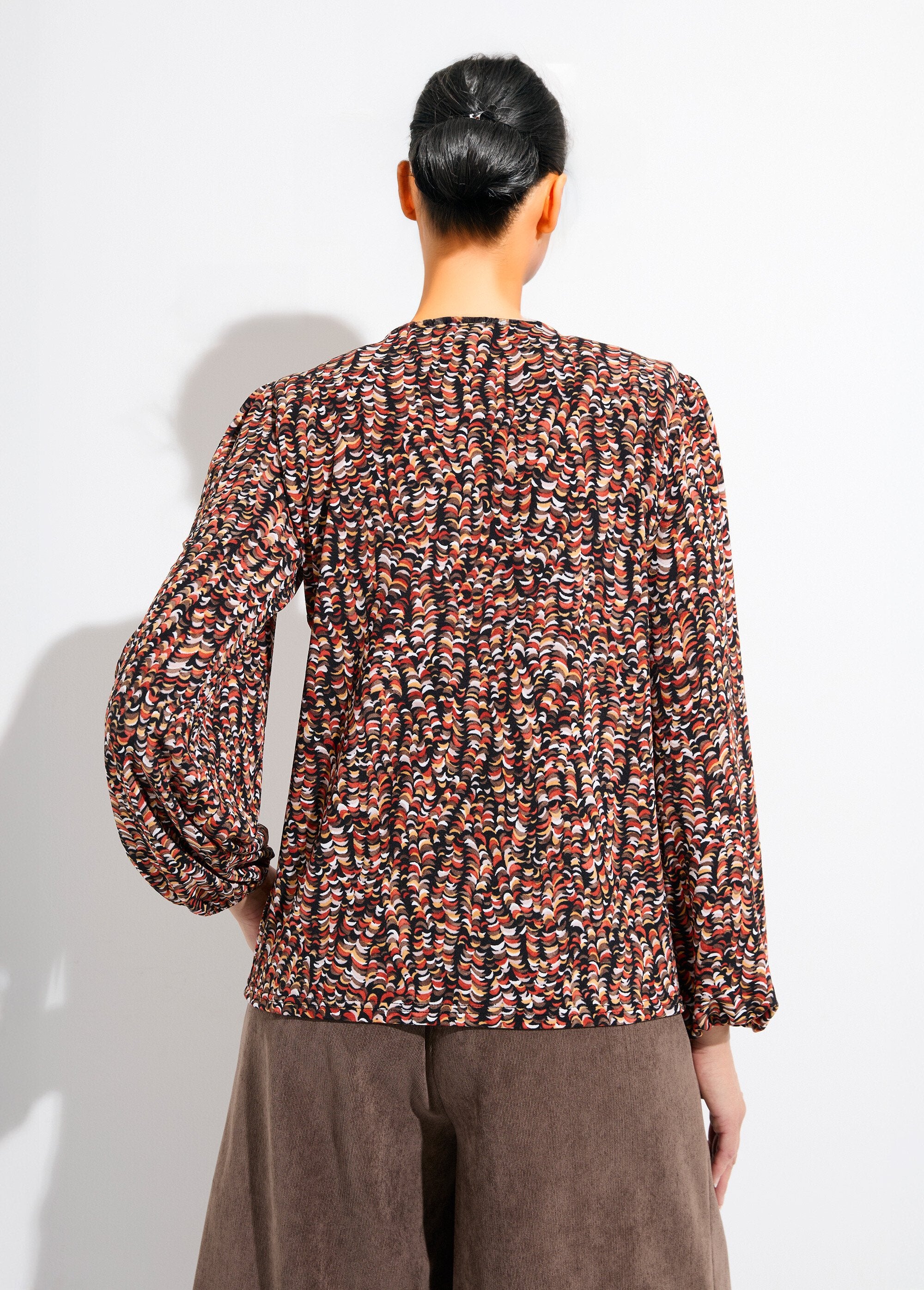 T-shirt_blouse_ample_imprimé_graphique_Noir_et_miel_DO1_slim