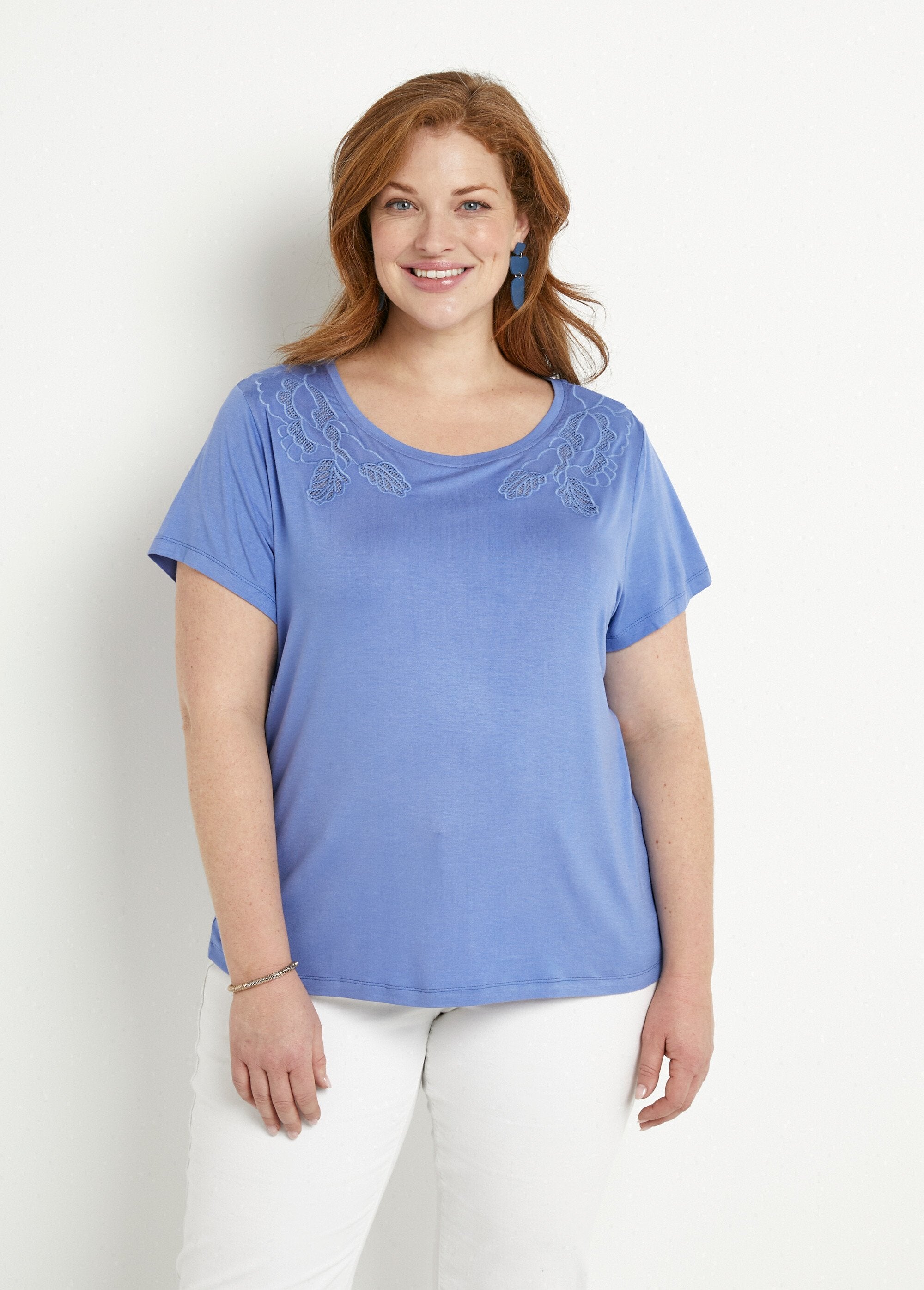 T-shirt_brodé_ajouré_coton__col_rond_Lavande_FA1_curvy