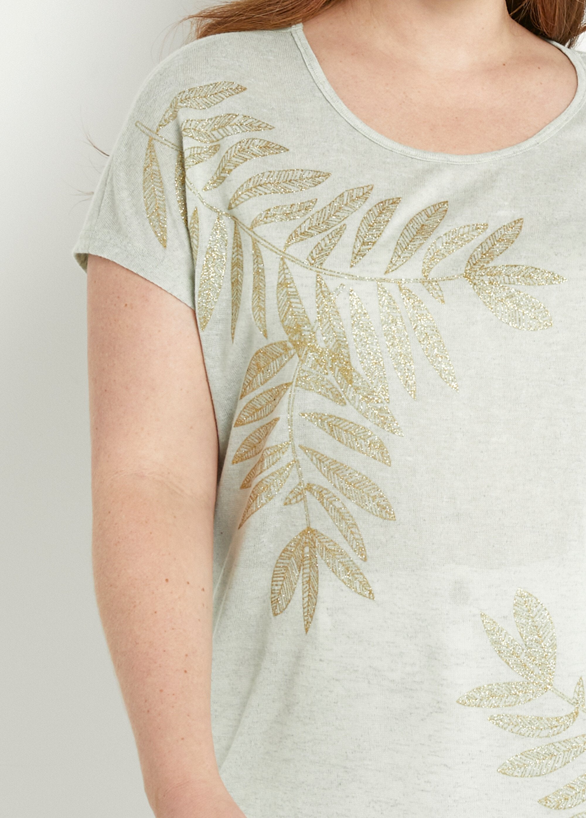 T-shirt_col_rond_maille_flammée_motif_doré_Sauge_DE1_curvy