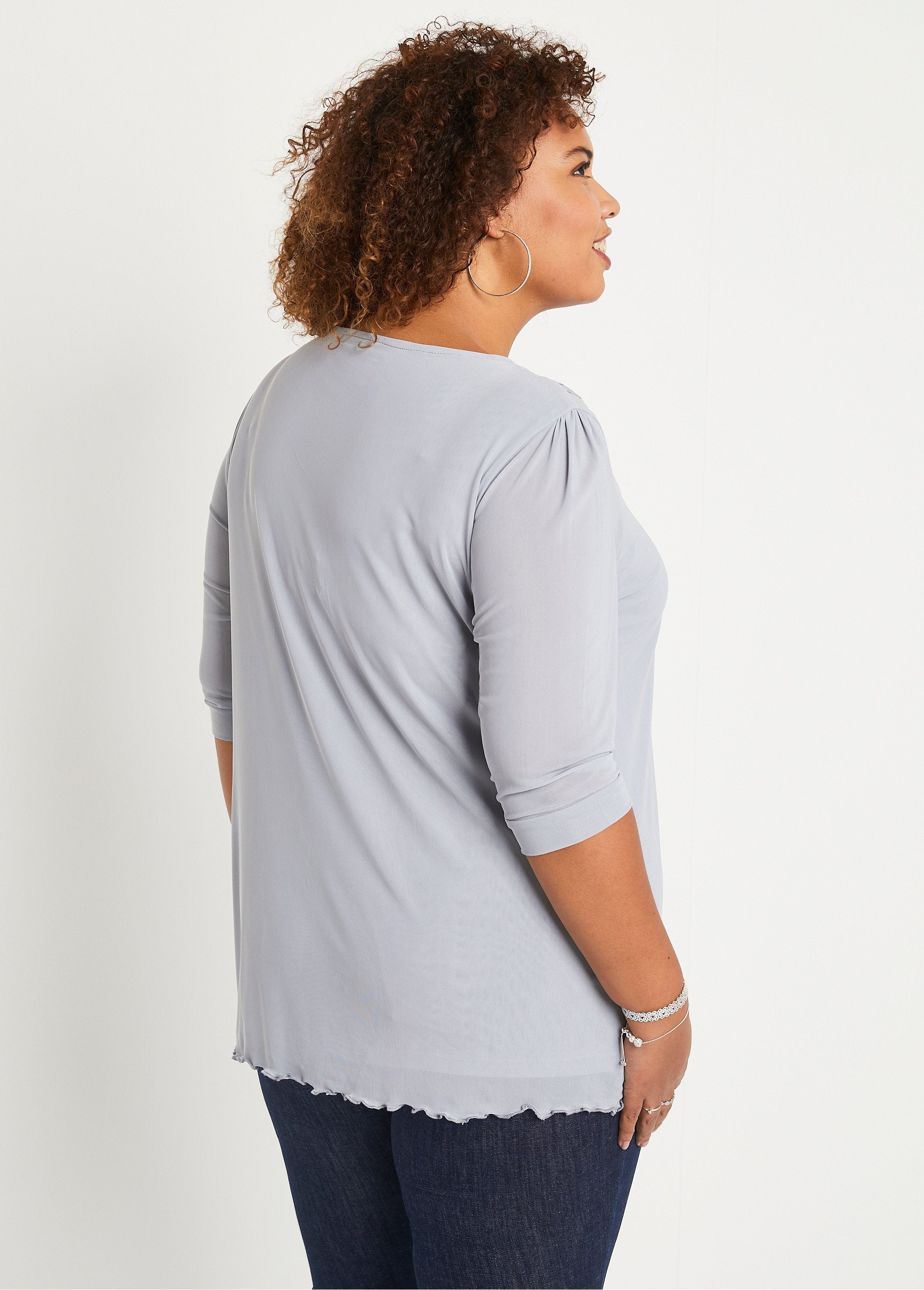 T-shirt_long_ample_résille_brodée_Argent_DO1_curvy