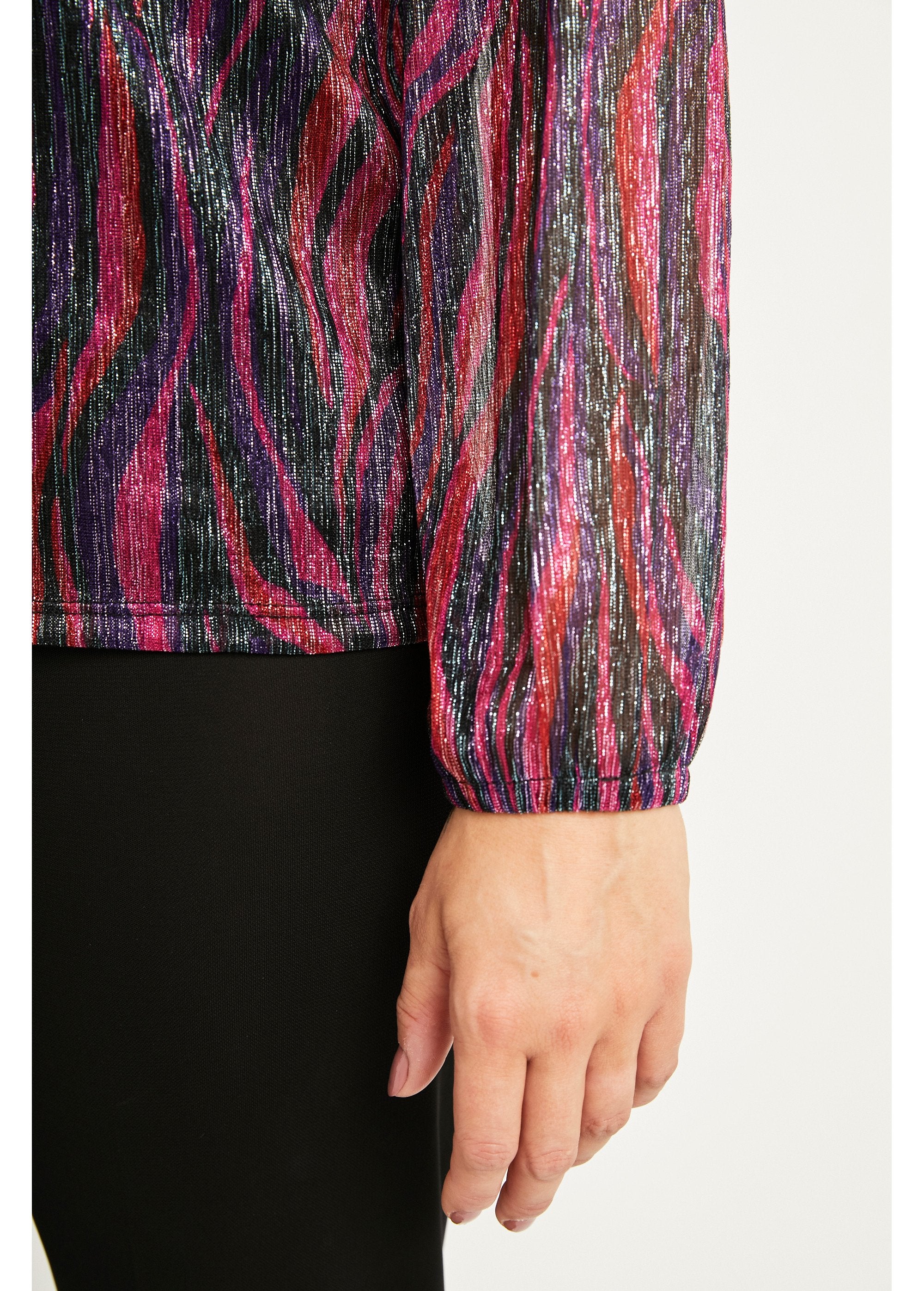 T-shirt_maille_résille_plissée_imprimé_graphique_Noir_et_rose_DE3_slim