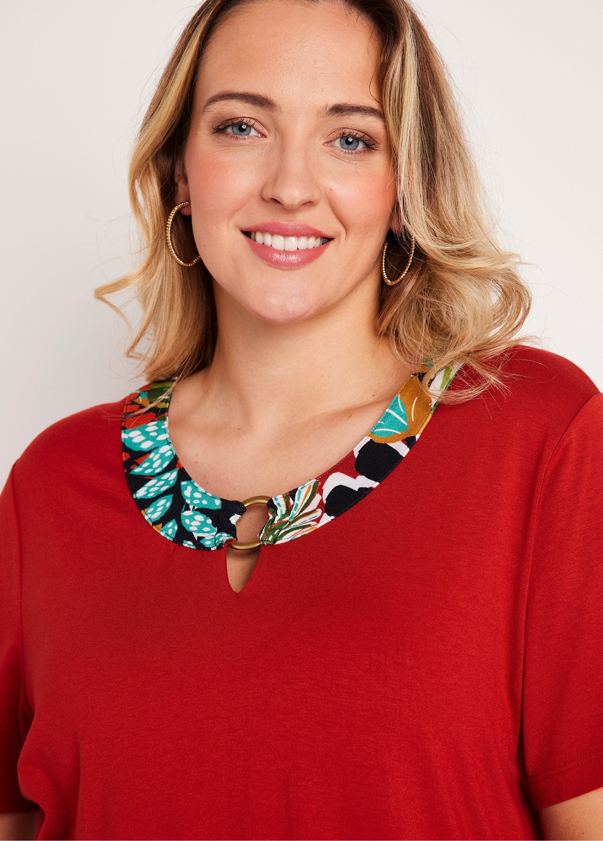 T-shirt_manches_courtes_uni_ou_imprimé_Uni_paprika_DE1_curvy