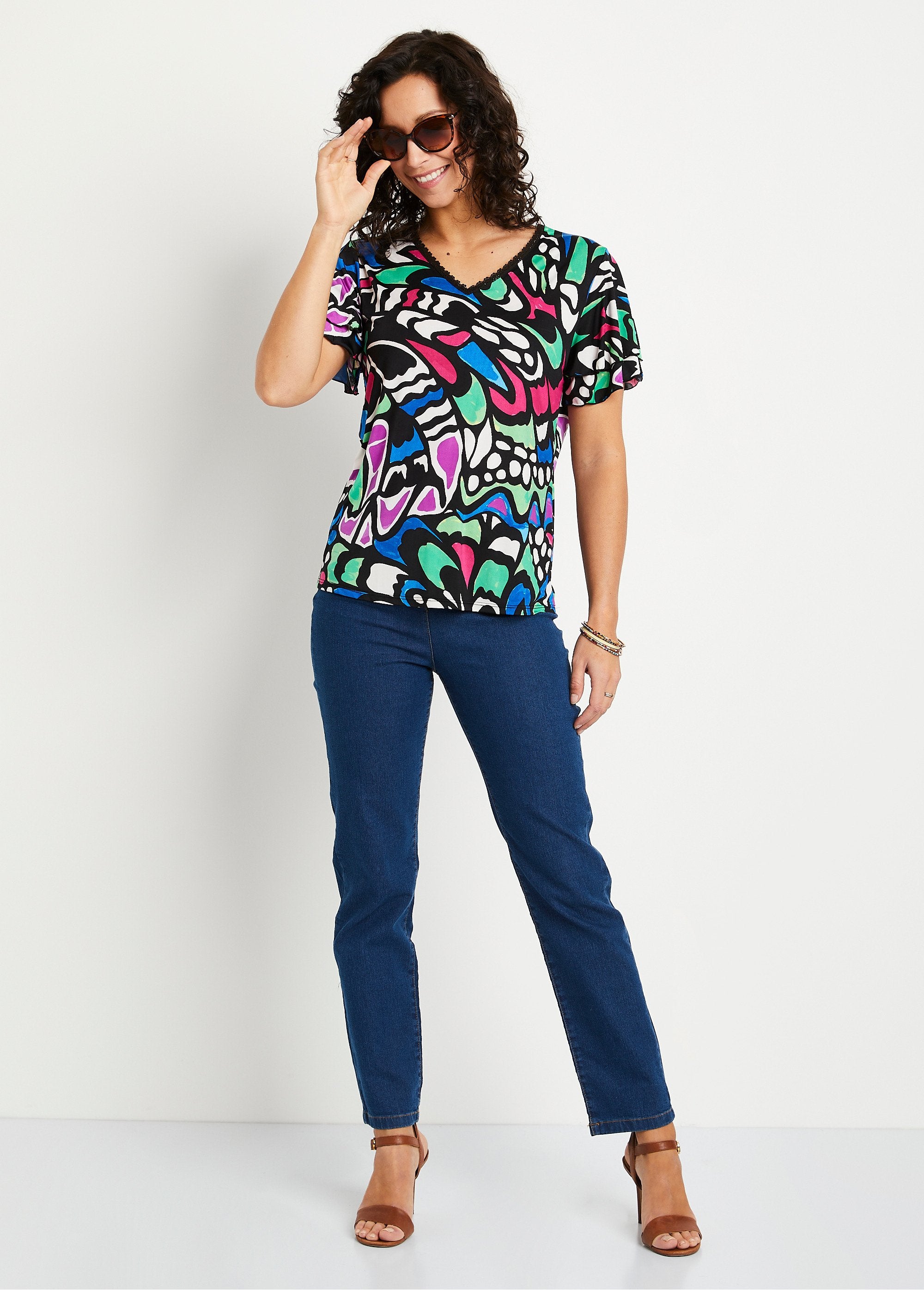 T-shirt_manches_courtes_volantées_Fond_noir_SF1_slim