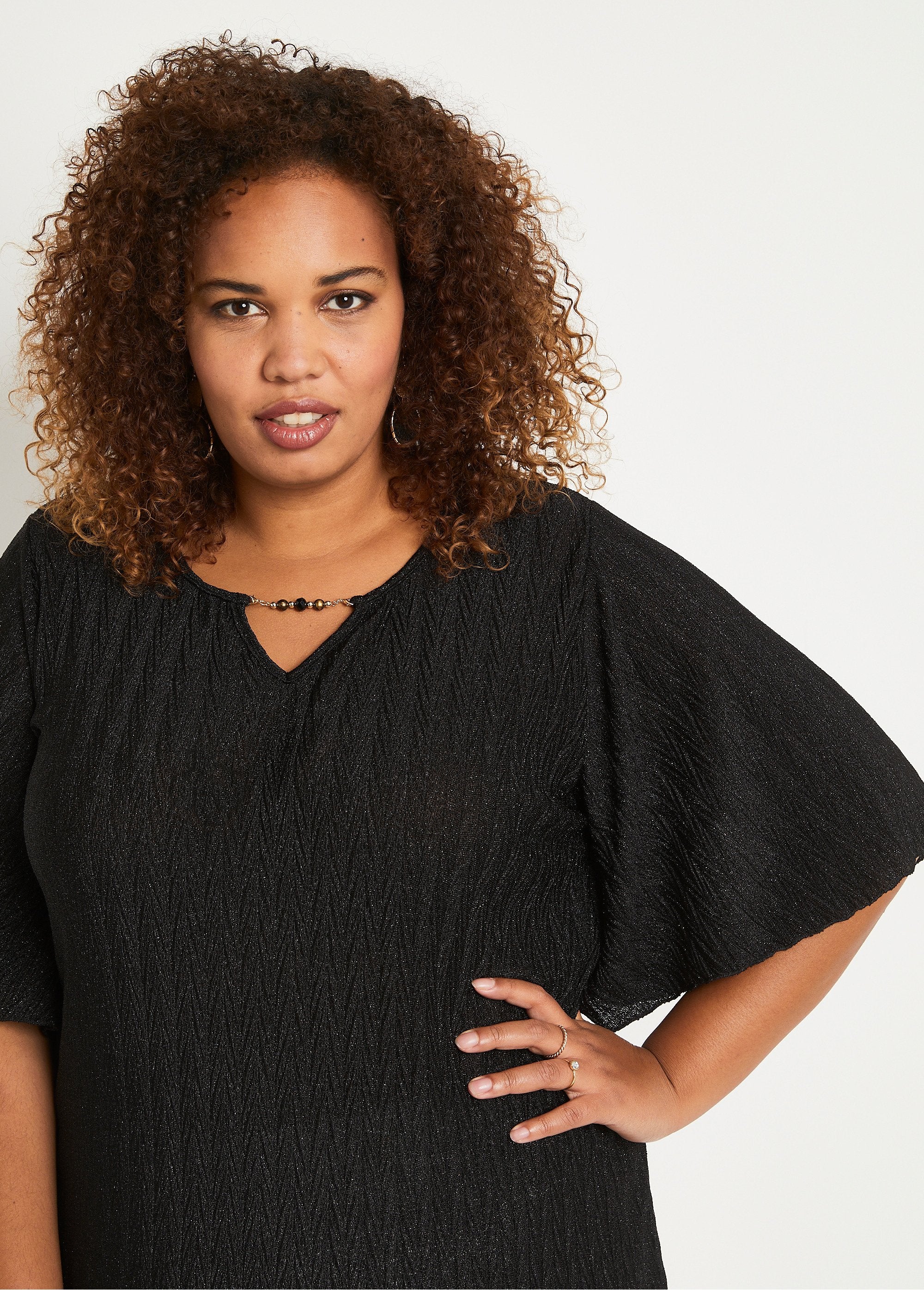T-shirt_pailleté_manches_courtes_larges_Noir_DE1_curvy