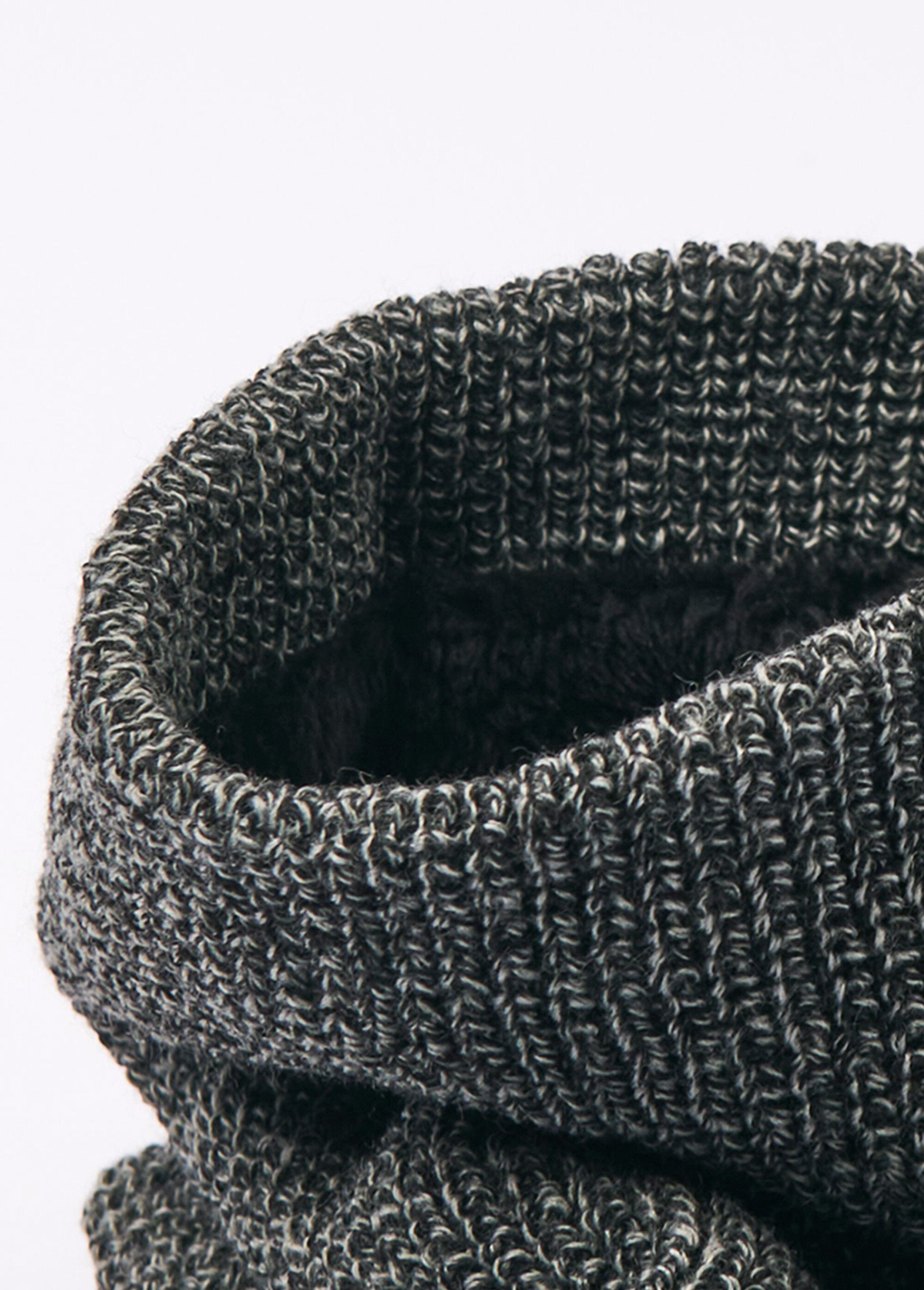 Ribtricot_en_fleece_choker_Gris_DE2_slim