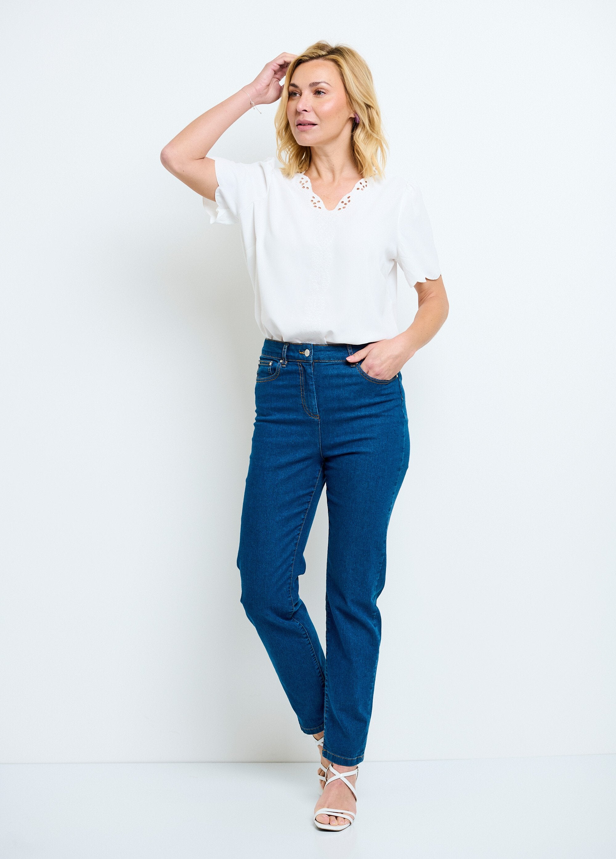 Lange_geborduurde_tuniek_met_effen_korte_mouwen_Ecru_SF1_slim