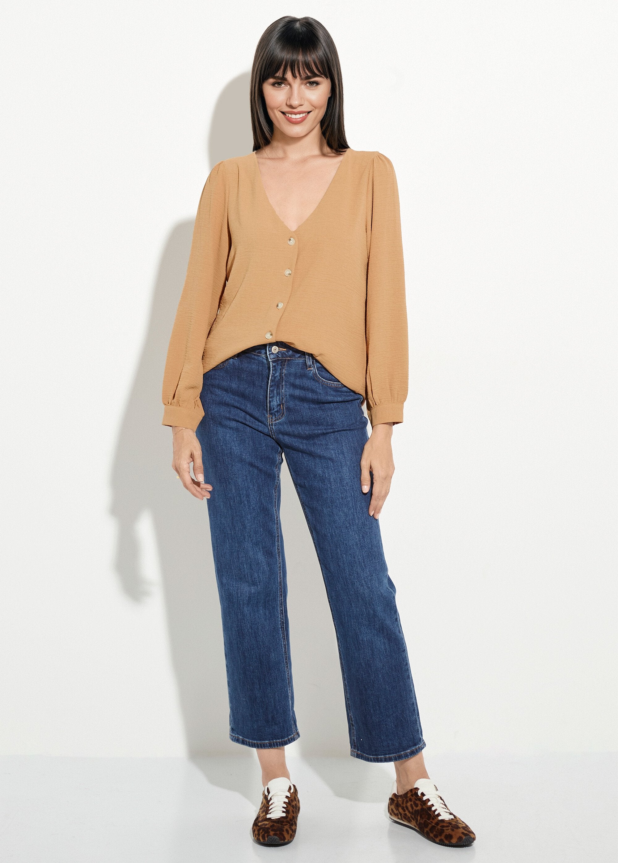 Tuniek_met_V-hals_en_reliëfknoopsluiting_Camel_SF1_slim