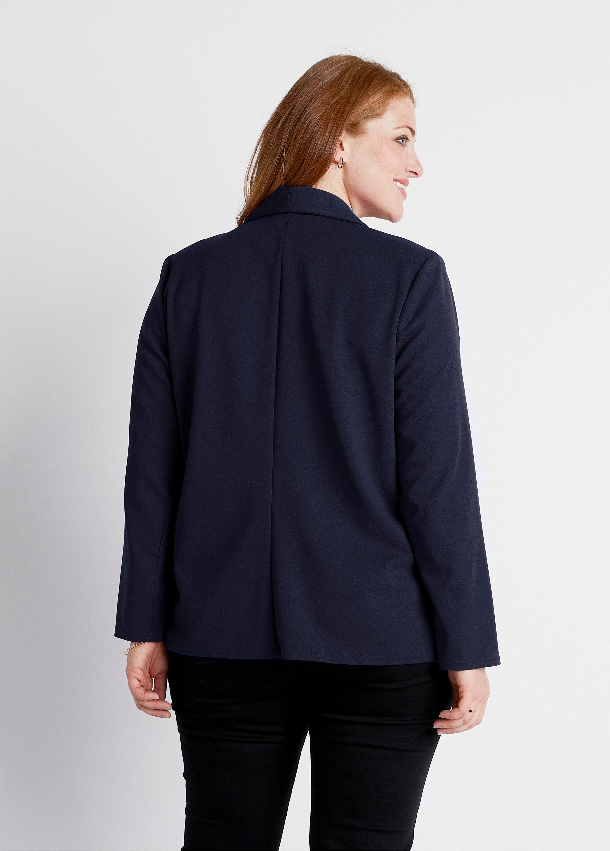 Veste_col_châle_maille_fluide_Marine_DO1_curvy