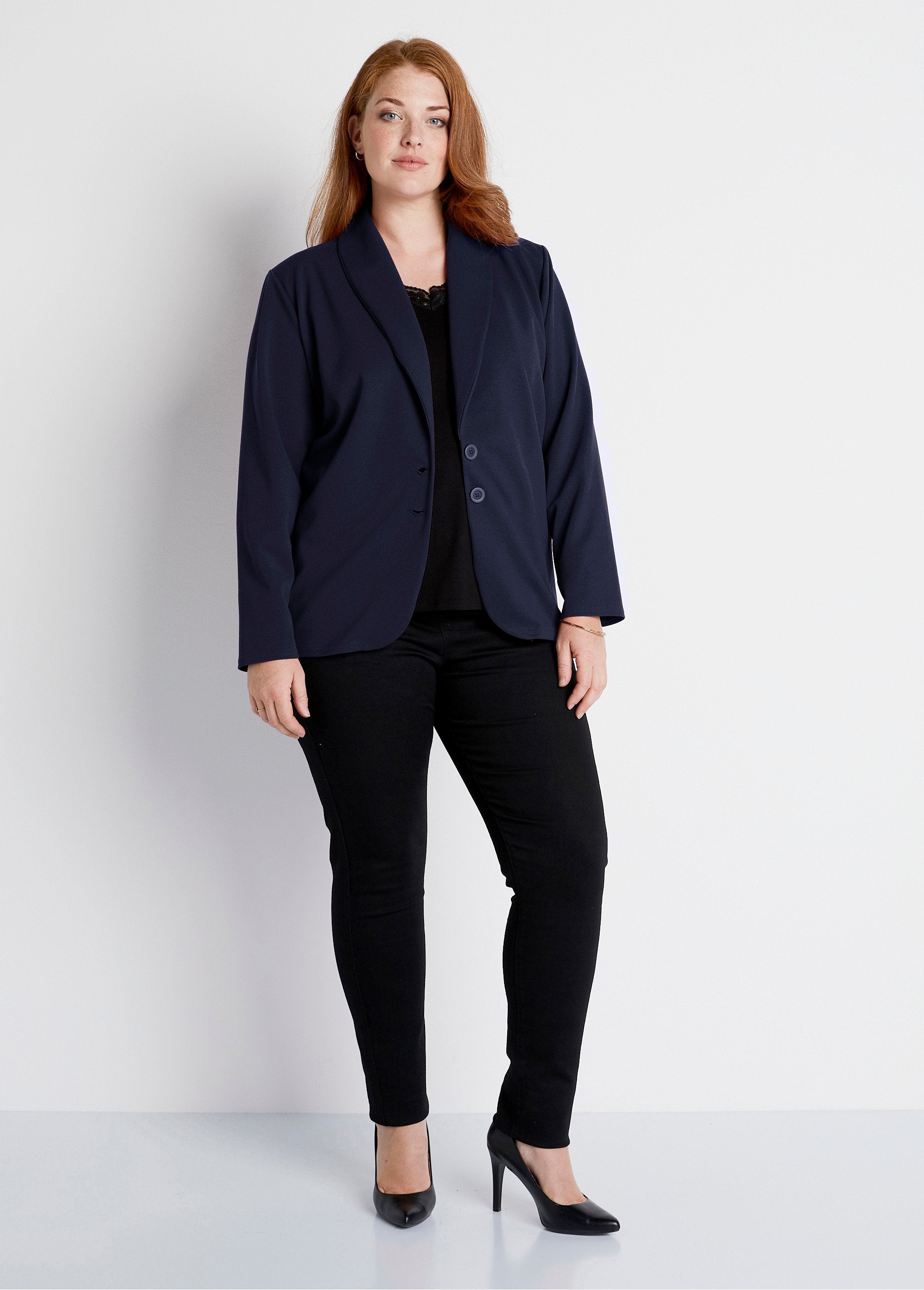 Veste_col_châle_maille_fluide_Marine_SF1_curvy