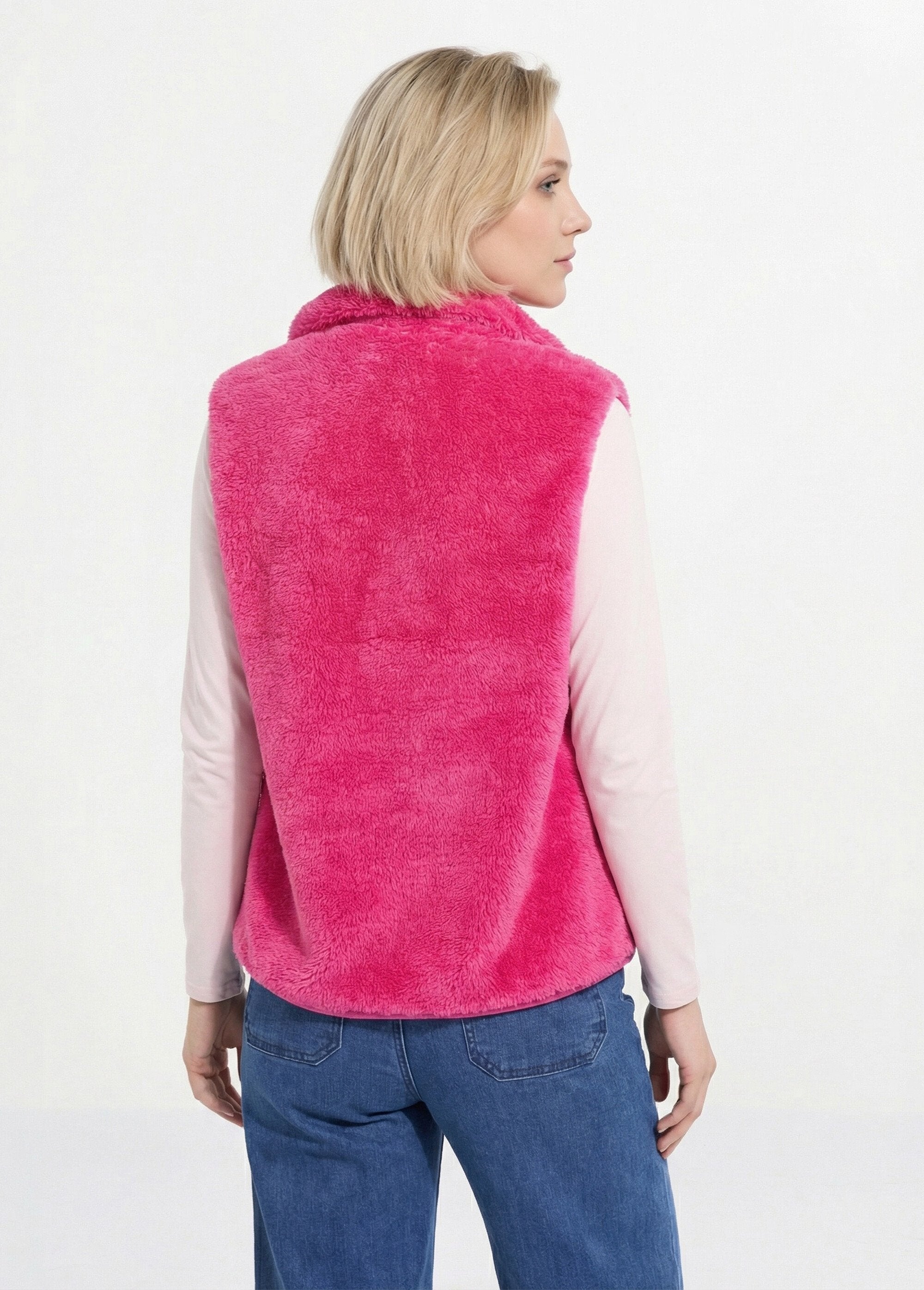 Mouwloos_jasje_van_imitatiebont_met_opstaande_kraag_Fuchsia_DO1_slim