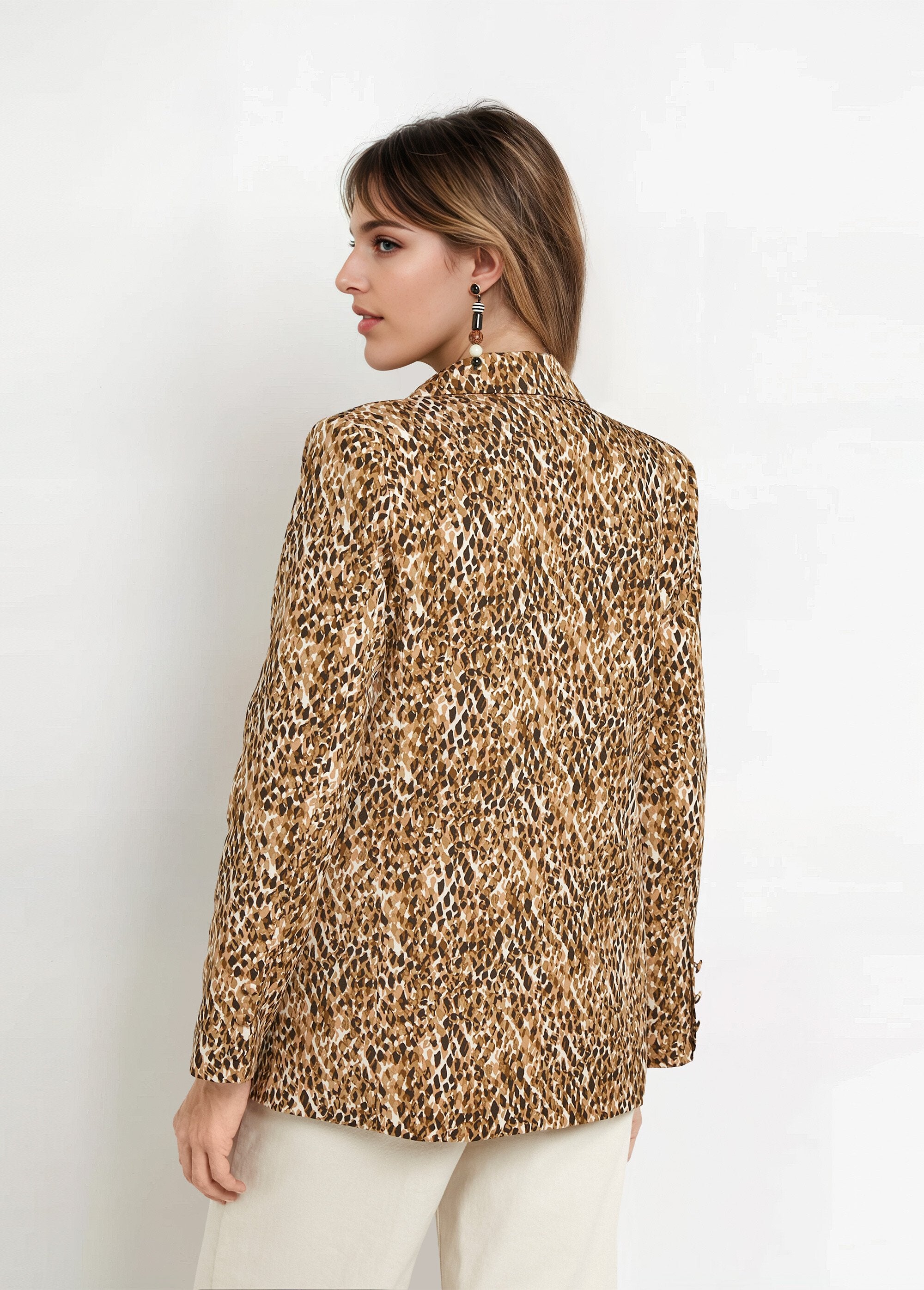 Kunstig_jasje_met_print,_op_maat_gemaakte_kraag_Camel_imprime_DO1_slim