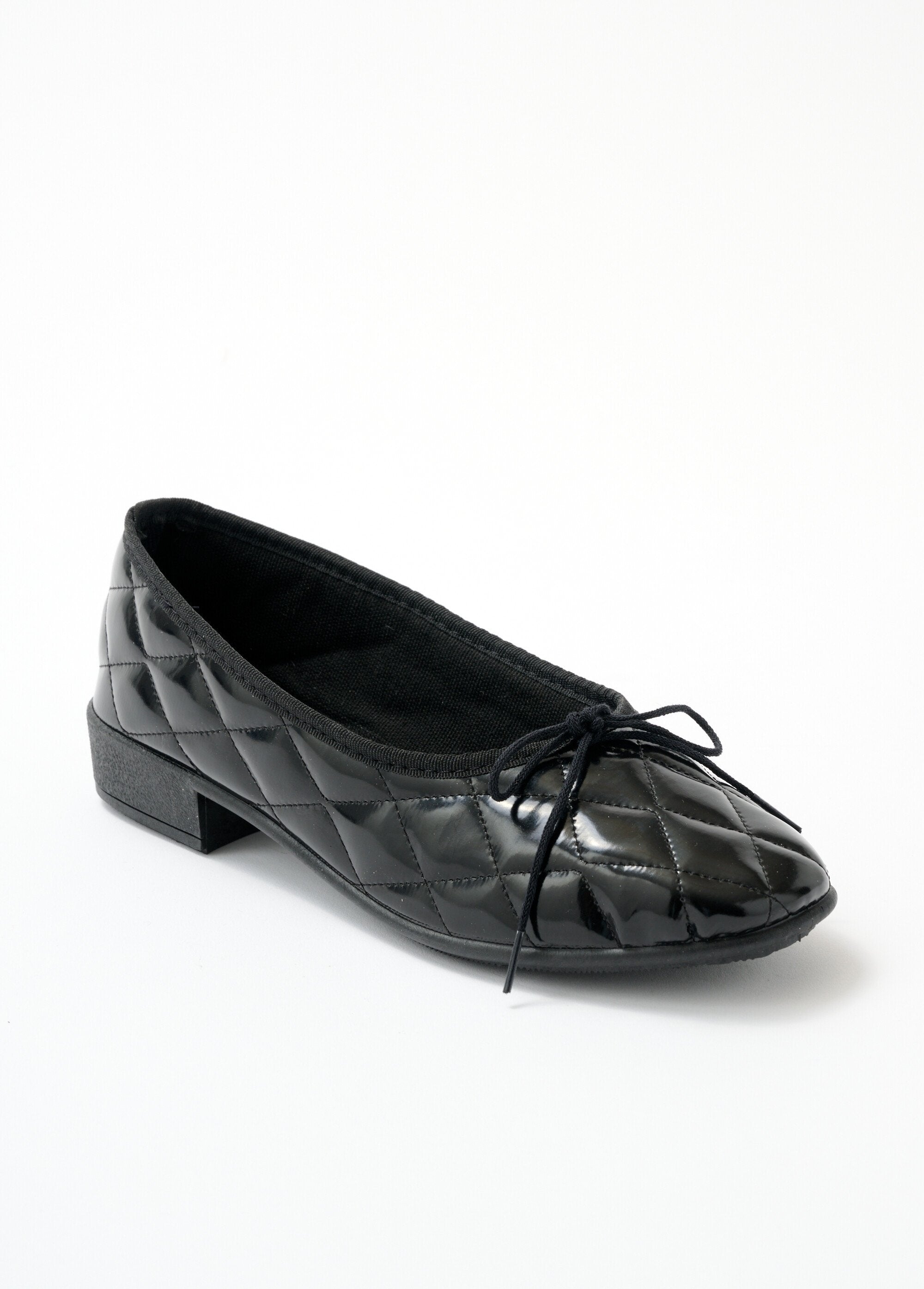 Ballerines_vegan_largeur_standard_Vernis_noir_FA1_slim