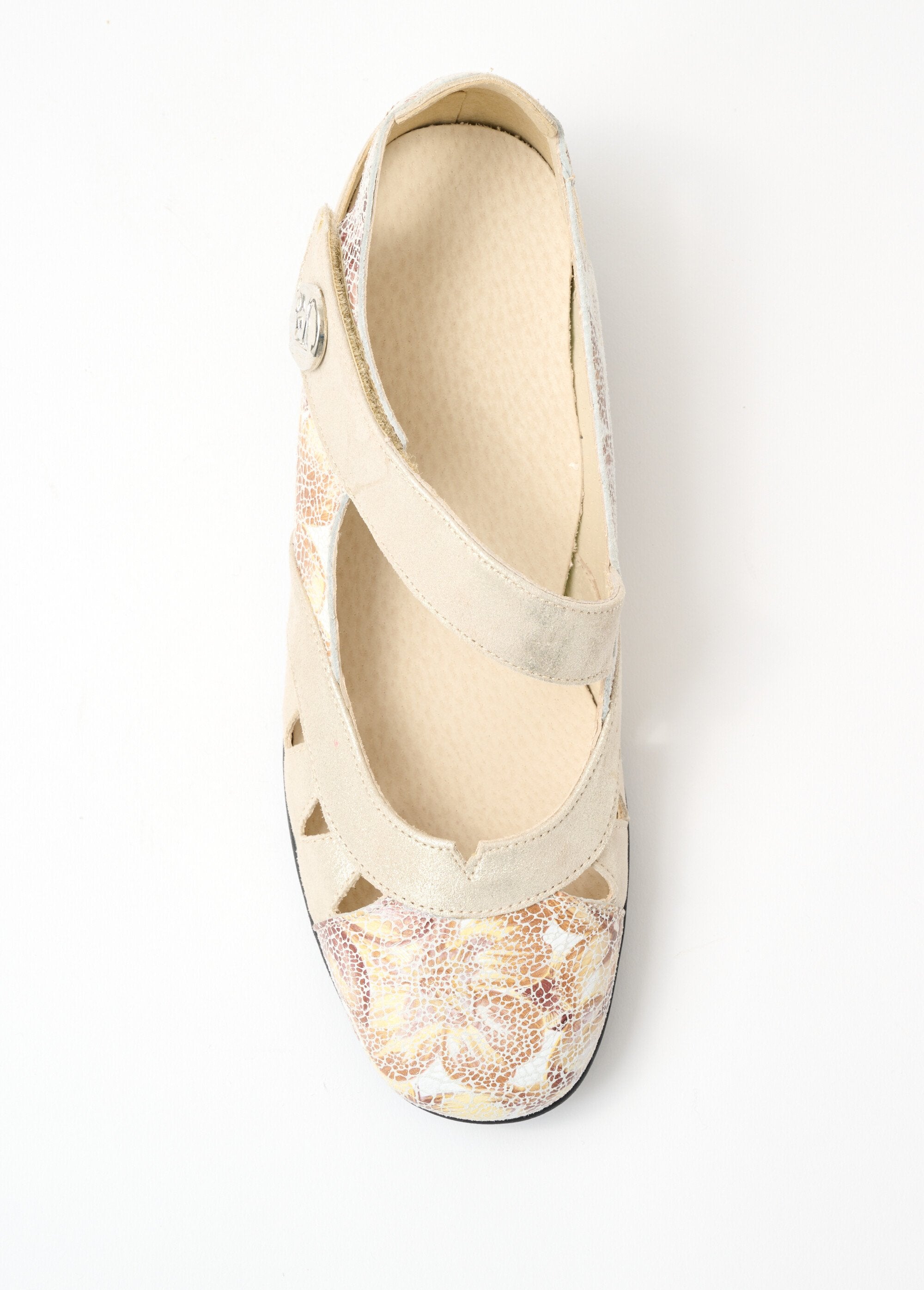 Ballerines_grande_largeur_cuir_scratchées_Beige_OV1_slim