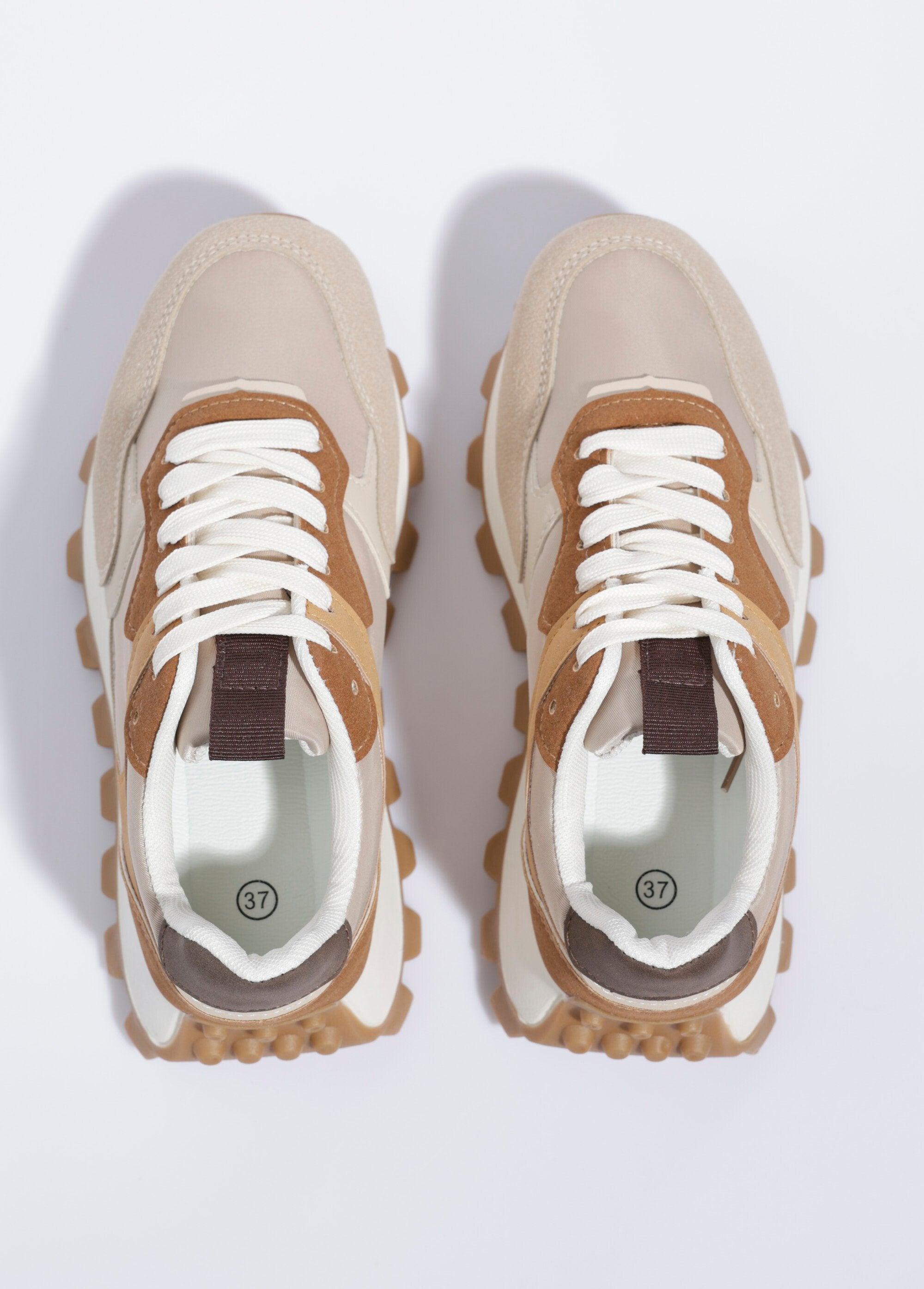Baskets_multimatières_à_semelle_crantée_Beige_OV1_slim