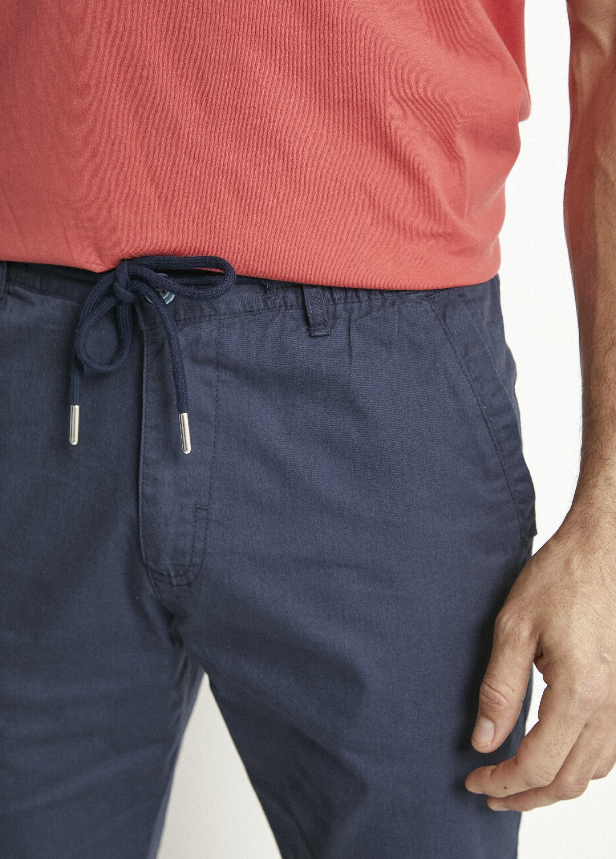 Cotton_Bermuda_shorts_with_elasticated_waistband_Marine_DE3_slim