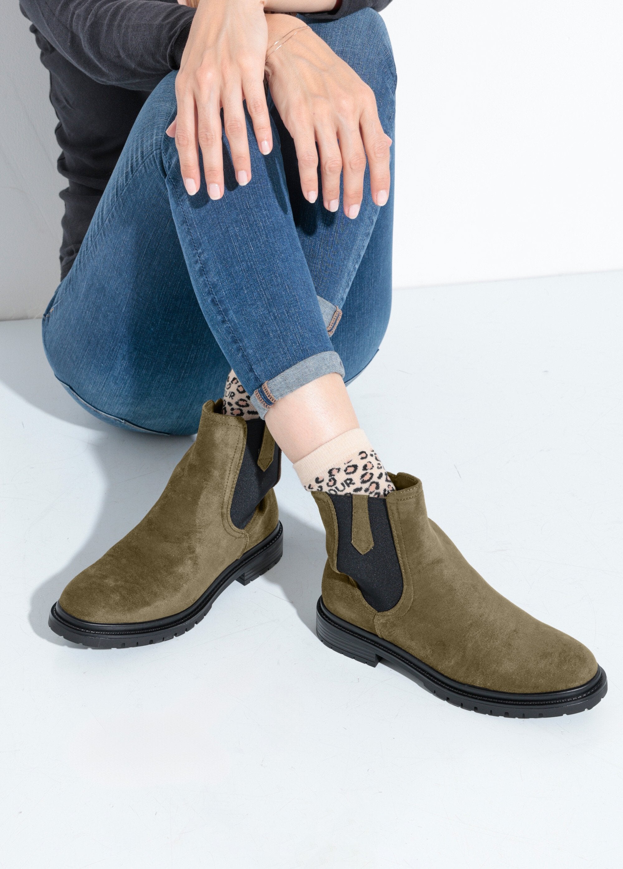 Boots_Chelsea_avec_semelle_crantée_Kaki_SF1_slim